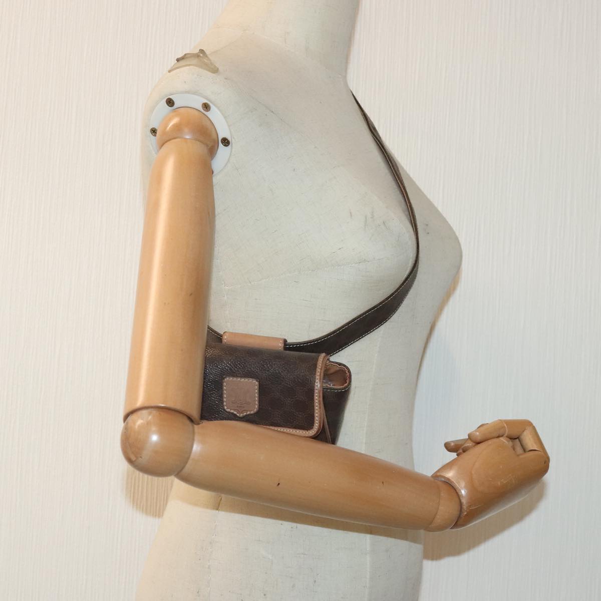 Céline Brown Canvas Shoulder Bag (Pre-Owned)