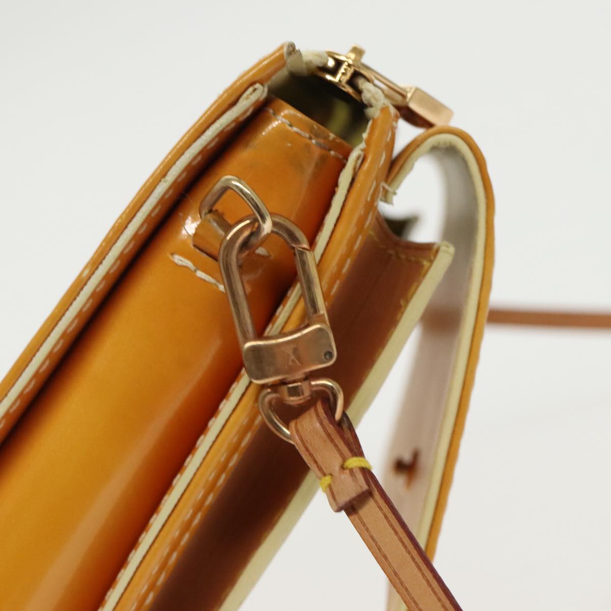Louis Vuitton Mott Yellow Patent Leather Shoulder Bag (Pre-Owned)