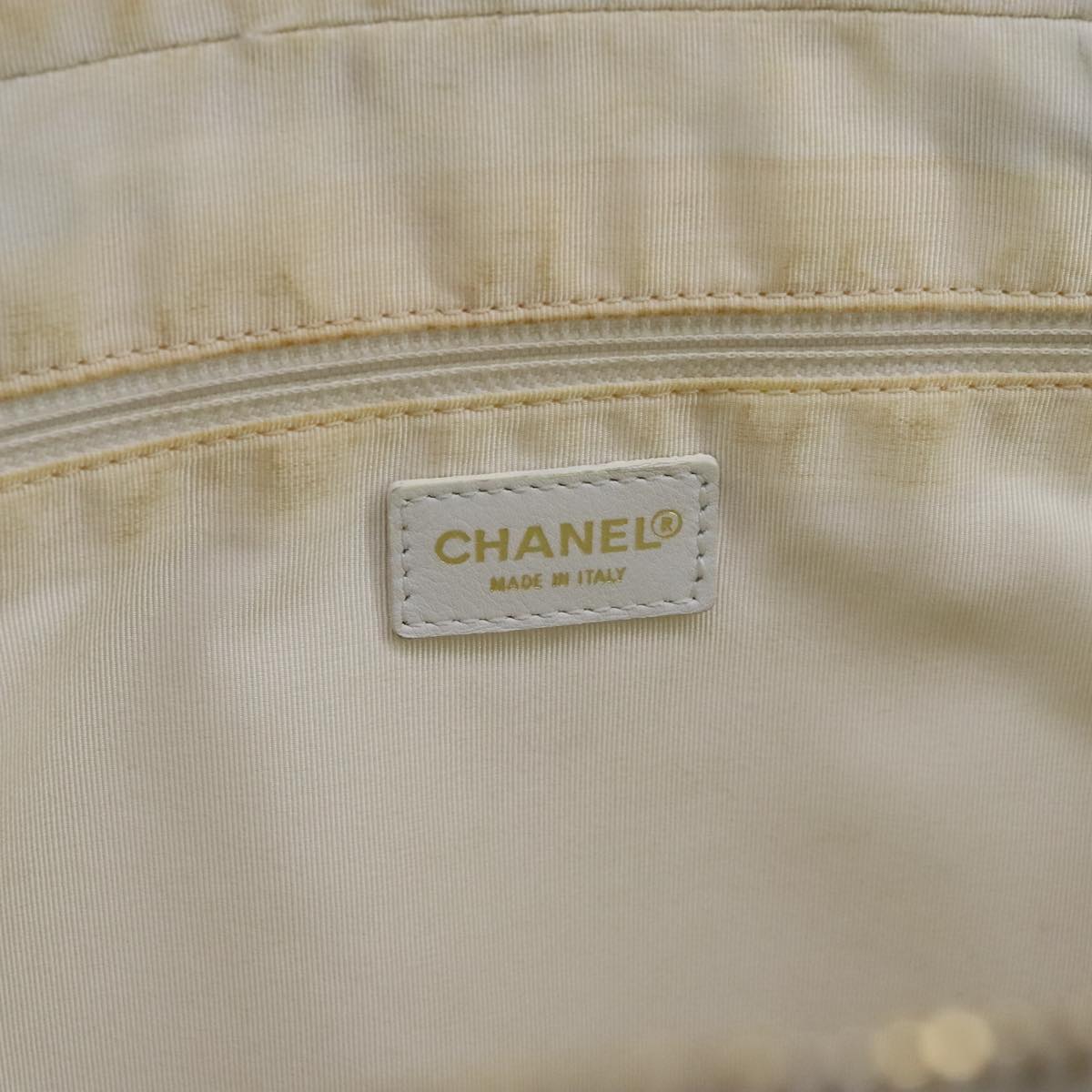Chanel Wild Stitch White Leather Tote Bag (Pre-Owned)