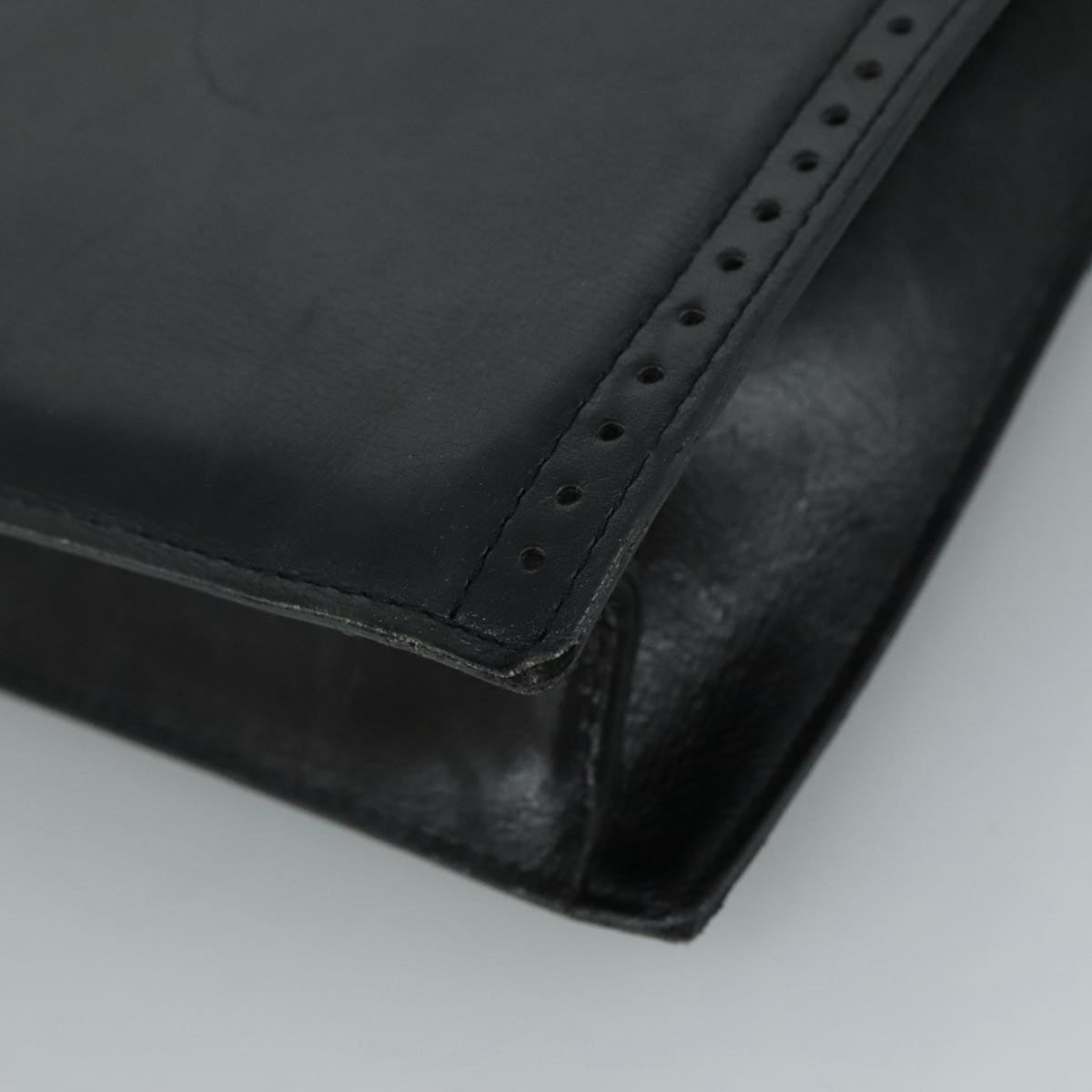 Yves Saint Laurent Black Leather Shoulder Bag (Pre-Owned)