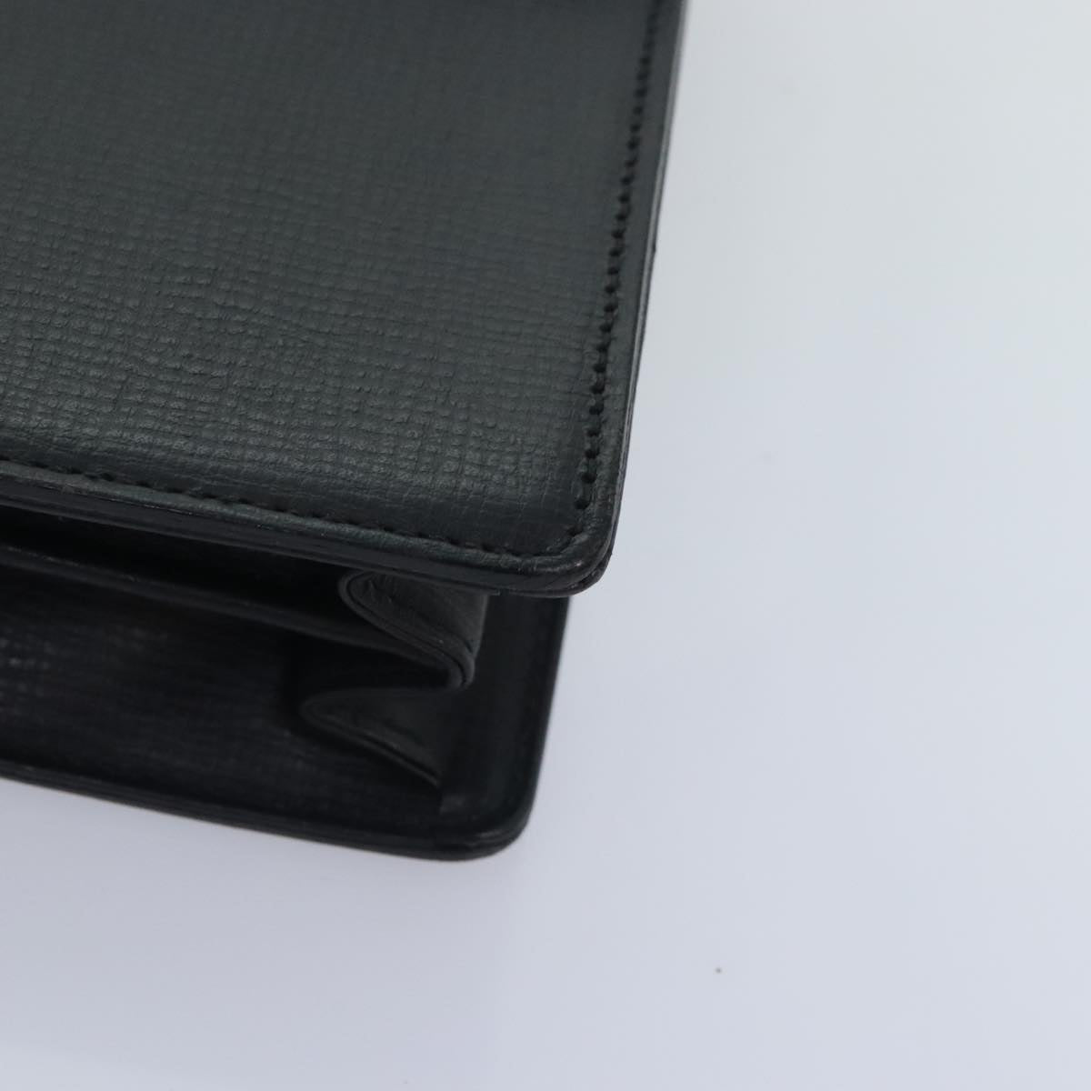 Burberry Black Leather Clutch Bag (Pre-Owned)