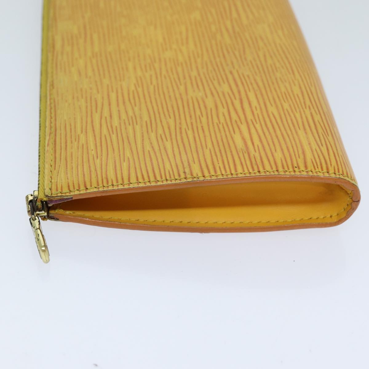 Louis Vuitton Pochette Accessoire Yellow Leather Clutch Bag (Pre-Owned)