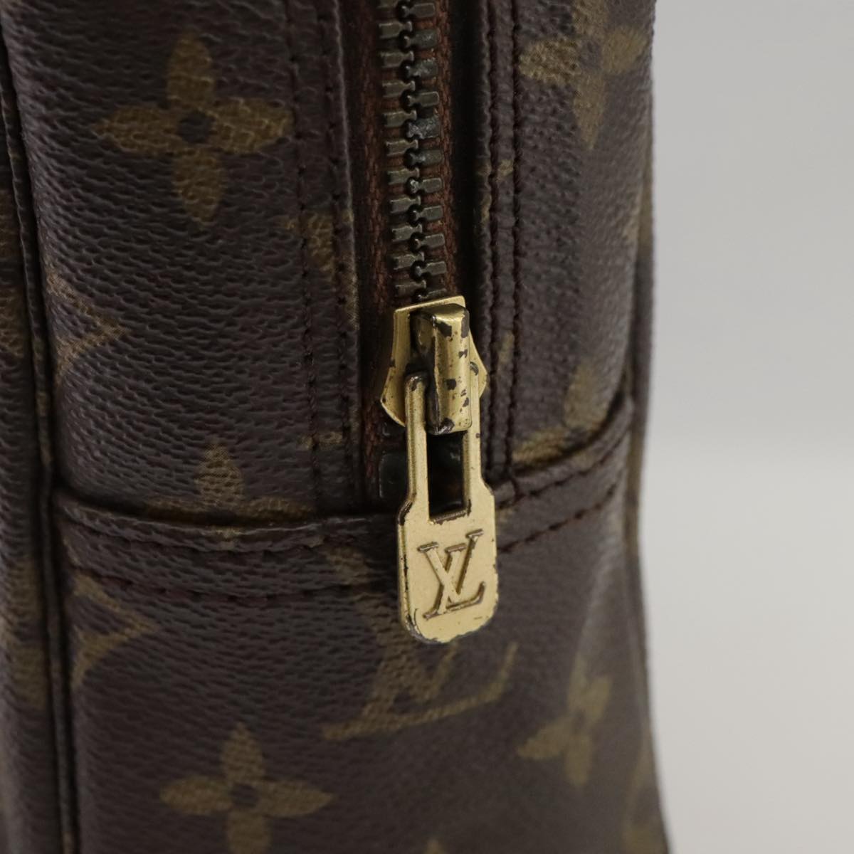 Louis Vuitton Trousse De Toilette Brown Canvas Clutch Bag (Pre-Owned)