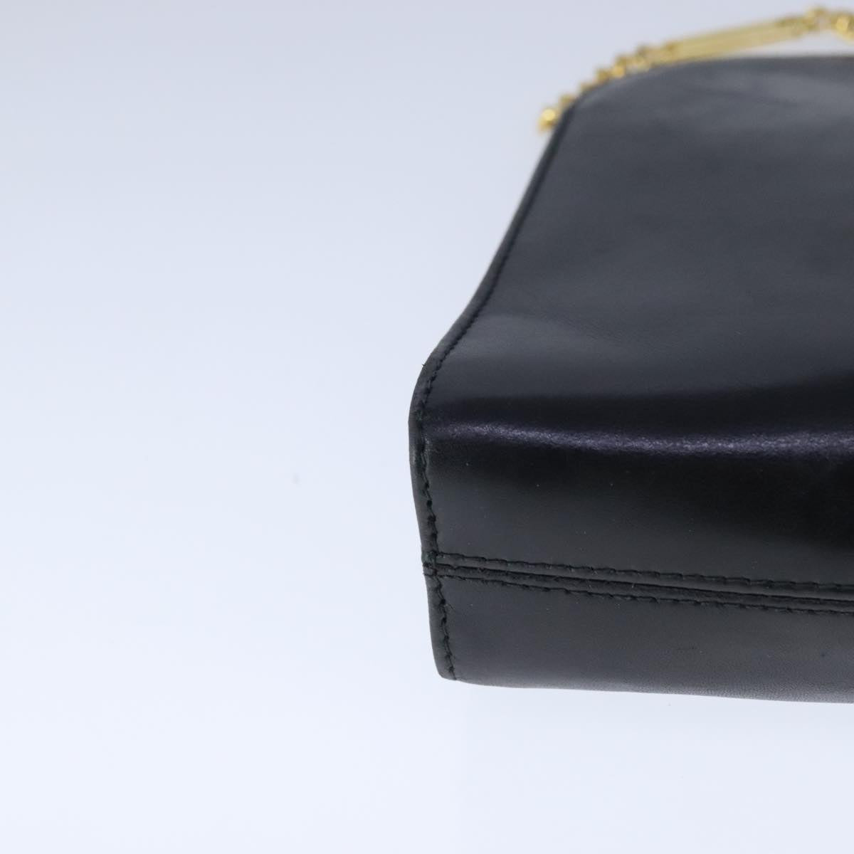 Salvatore Ferragamo Gancini Black Leather Shoulder Bag (Pre-Owned)