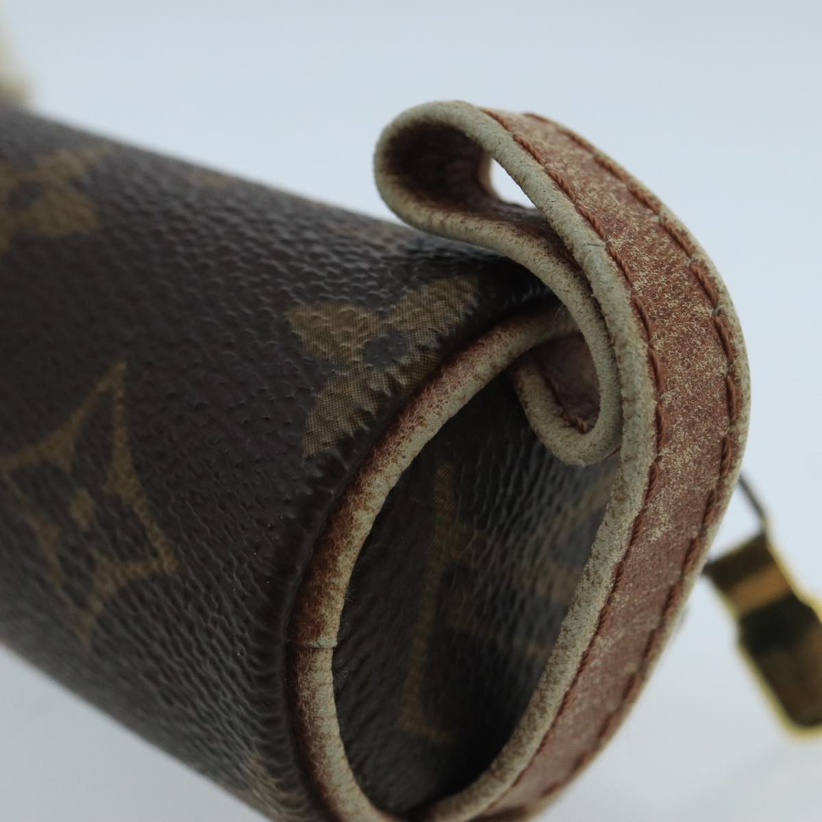 Louis Vuitton Etui À Balles De Golf Brown Canvas Clutch Bag (Pre-Owned)