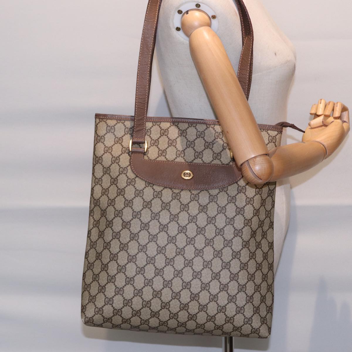 Gucci Gg Canvas Brown Canvas Tote Bag (Pre-Owned)
