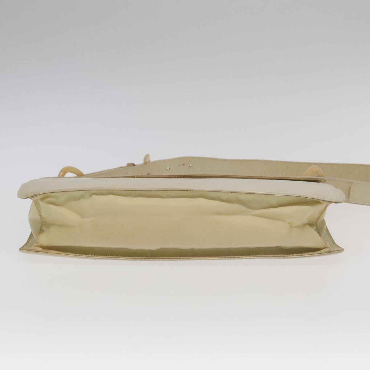 Prada Beige Leather Shoulder Bag (Pre-Owned)