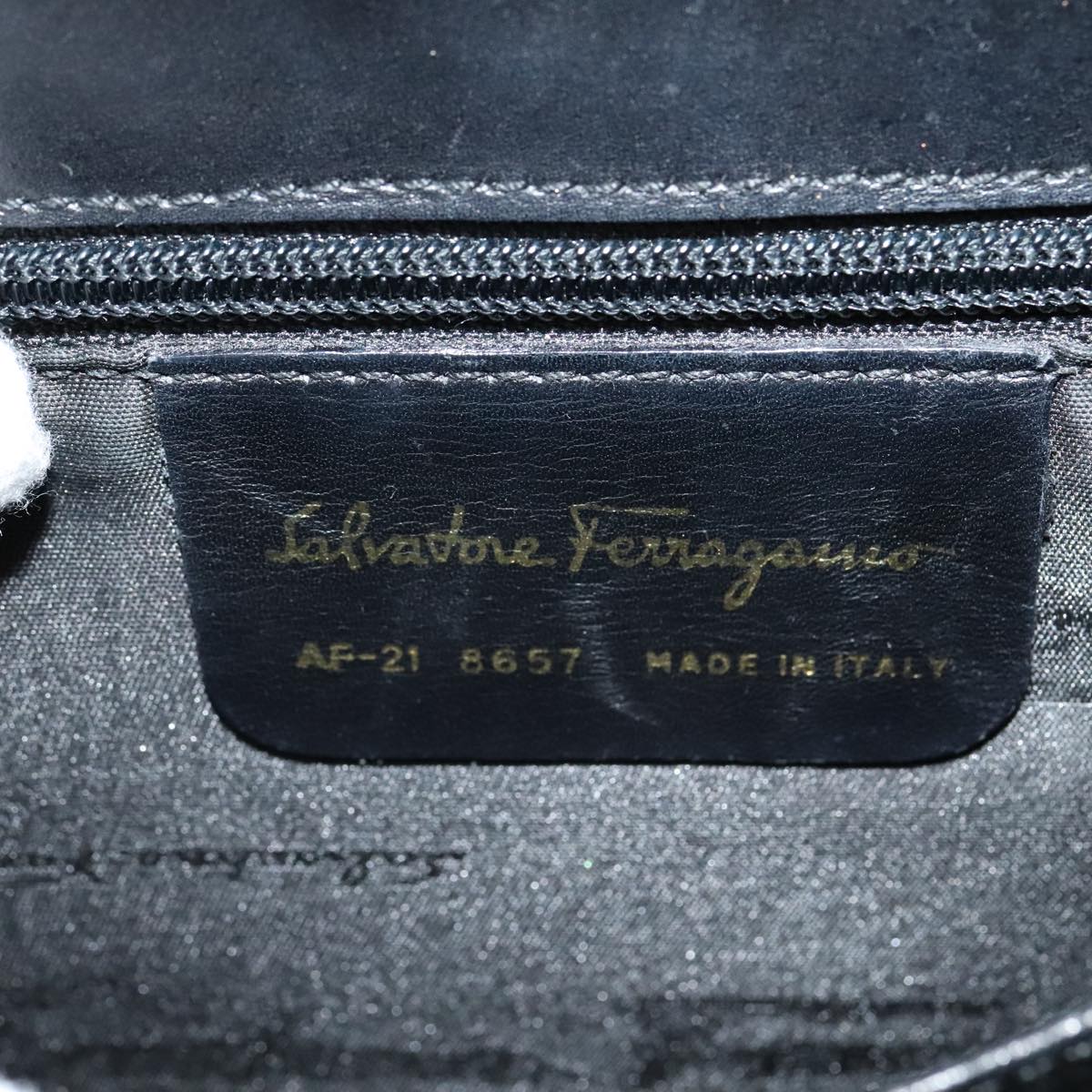 Salvatore Ferragamo Gancini Black Leather Handbag (Pre-Owned)