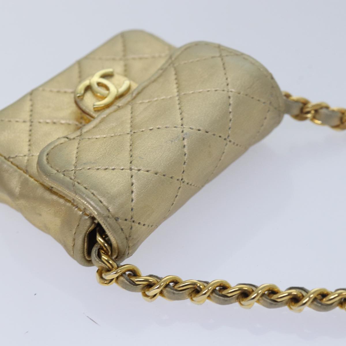 Chanel Timeless Gold Leather Shoulder Bag (Pre-Owned)