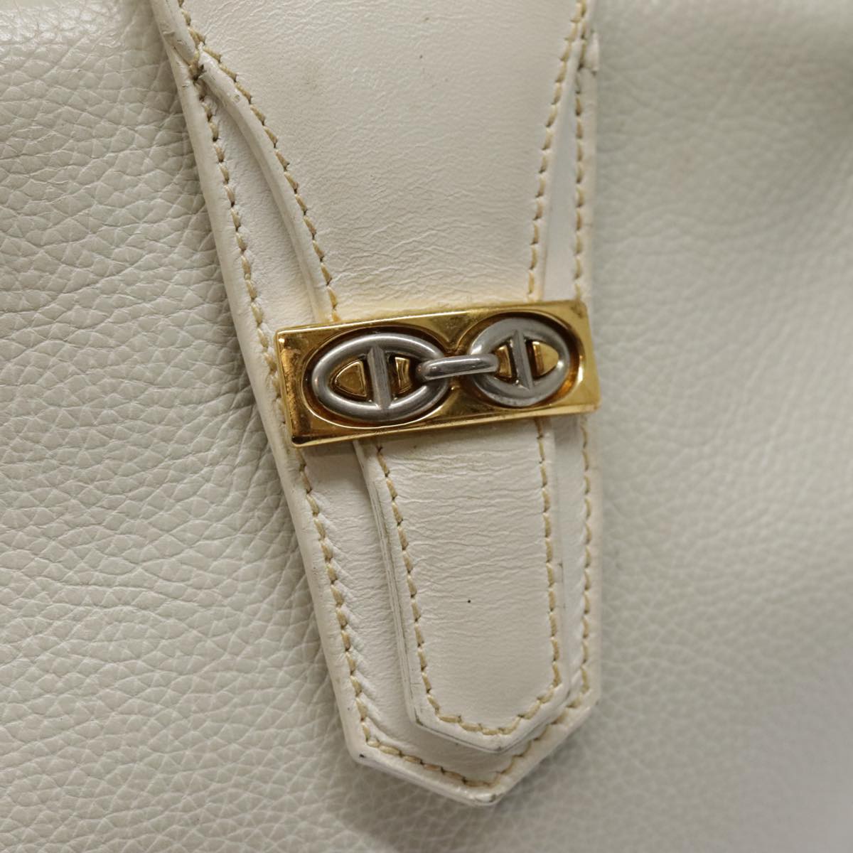 Gucci White Leather Shoulder Bag (Pre-Owned)