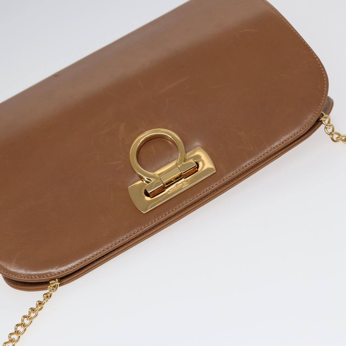 Salvatore Ferragamo Gold Leather Shoulder Bag (Pre-Owned)