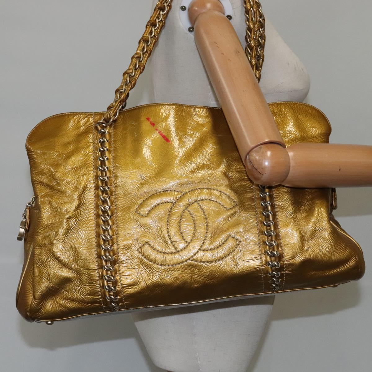 Chanel Coco Cabas Gold Patent Leather Tote Bag (Pre-Owned)
