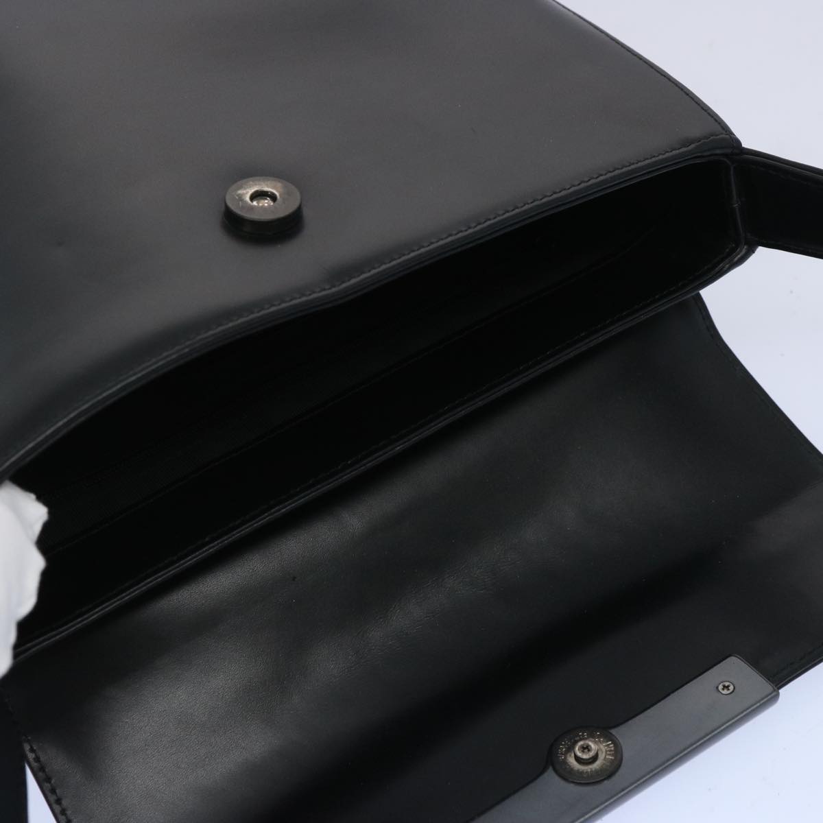 Givenchy Black Leather Shoulder Bag (Pre-Owned)