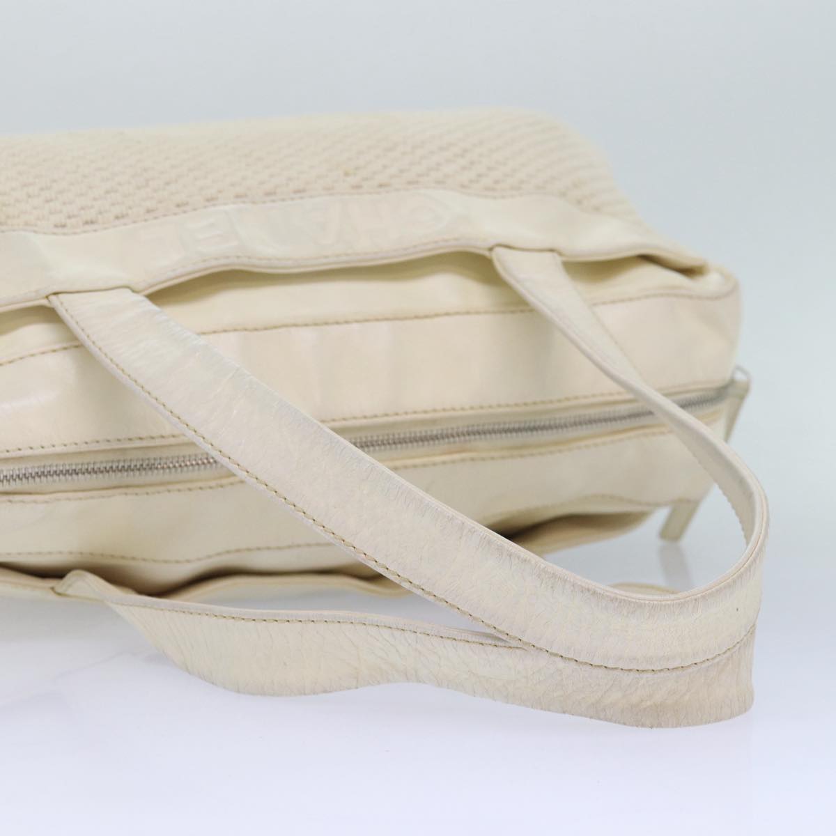 Chanel Chanel Beige Canvas Handbag (Pre-Owned)