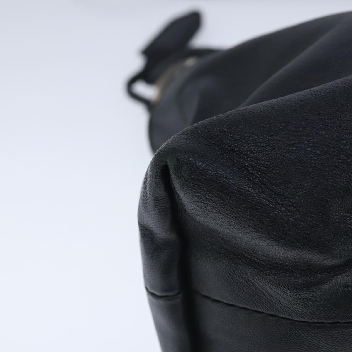 Burberry Black Leather Shoulder Bag (Pre-Owned)