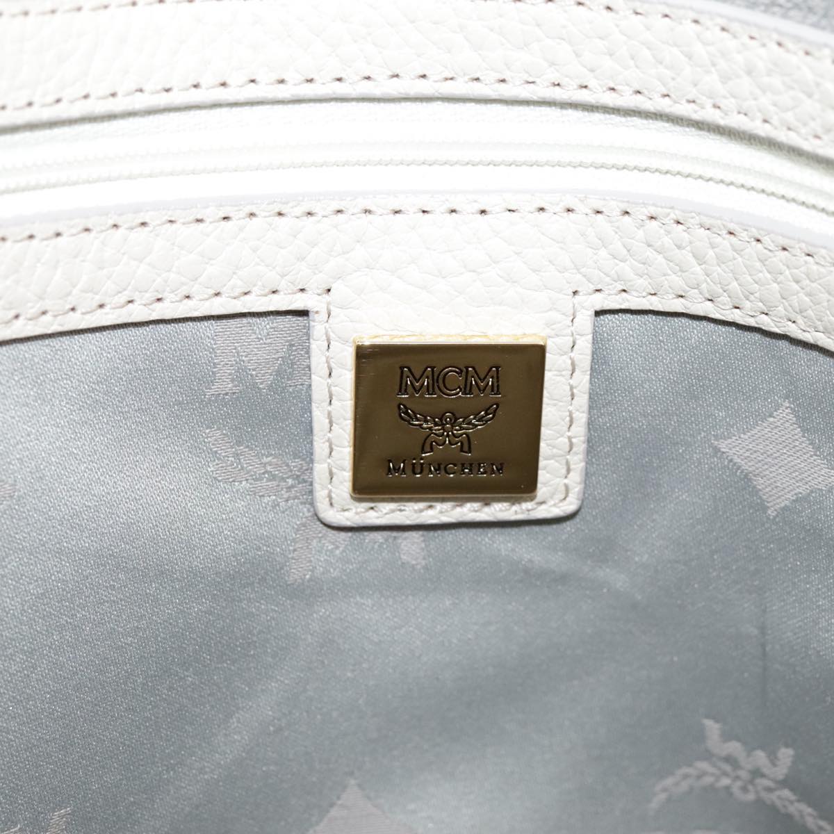 MCM White Leather Tote Bag (Pre-Owned)