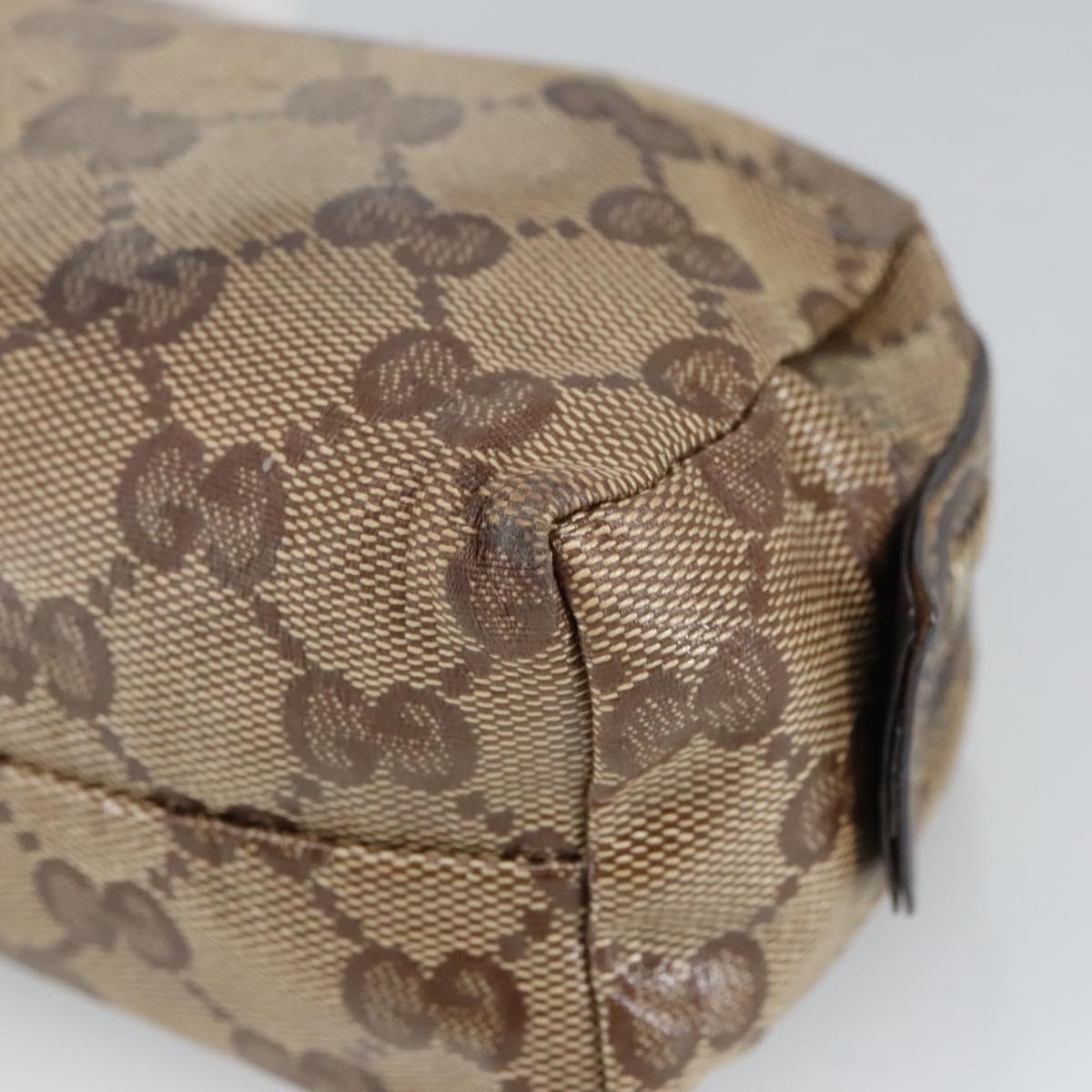 Gucci Gg Crystal Beige Canvas Clutch Bag (Pre-Owned)