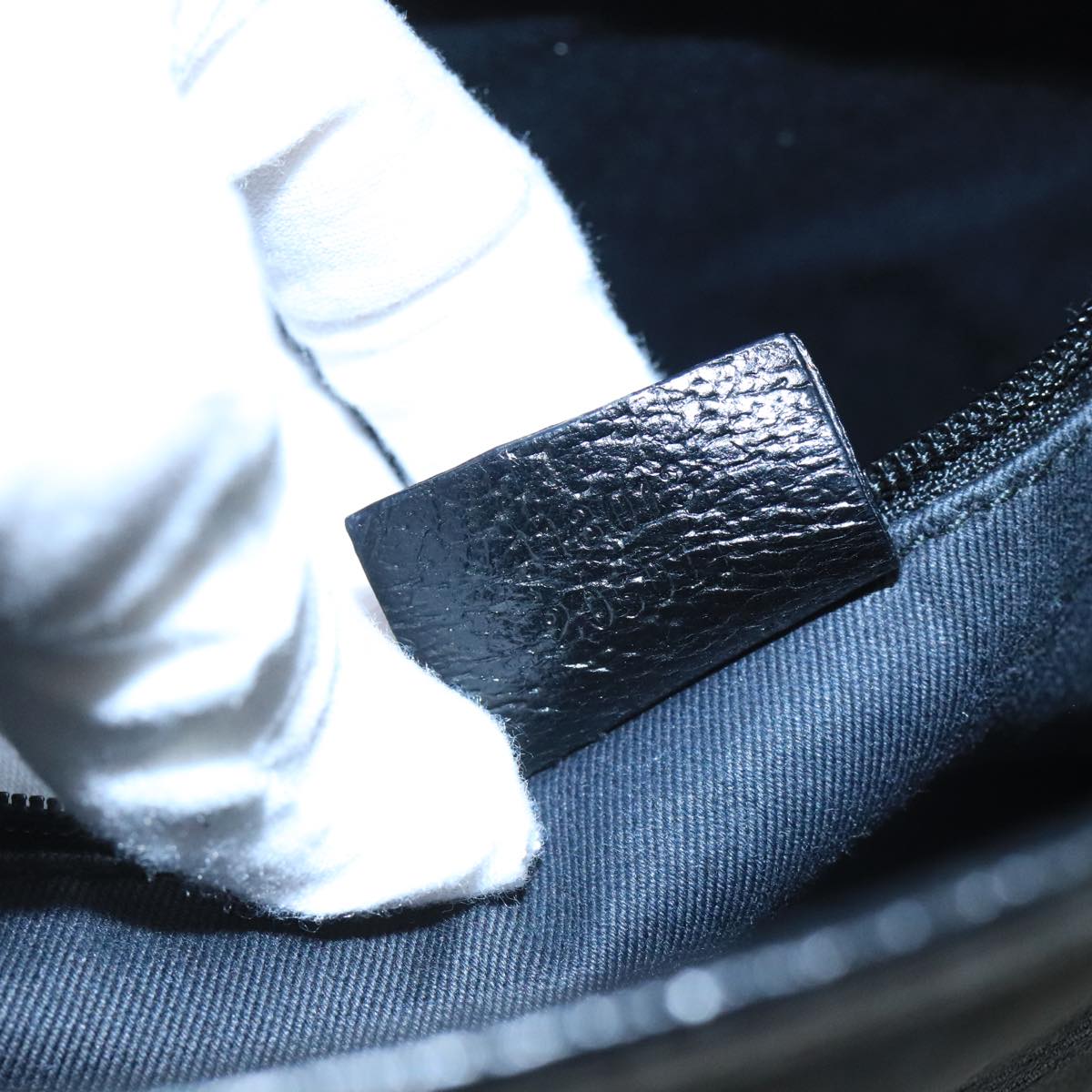 Gucci Black Canvas Shoulder Bag (Pre-Owned)