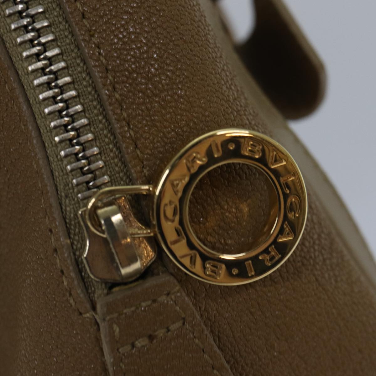 Bulgari Brown Leather Handbag (Pre-Owned)
