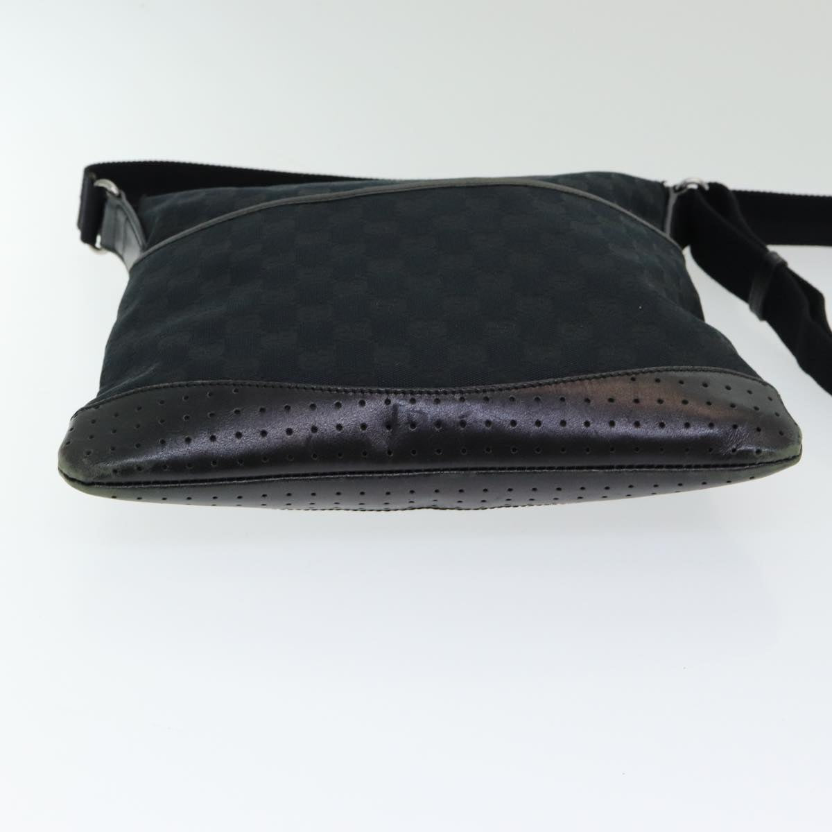 Gucci Gg Canvas Black Canvas Shoulder Bag (Pre-Owned)