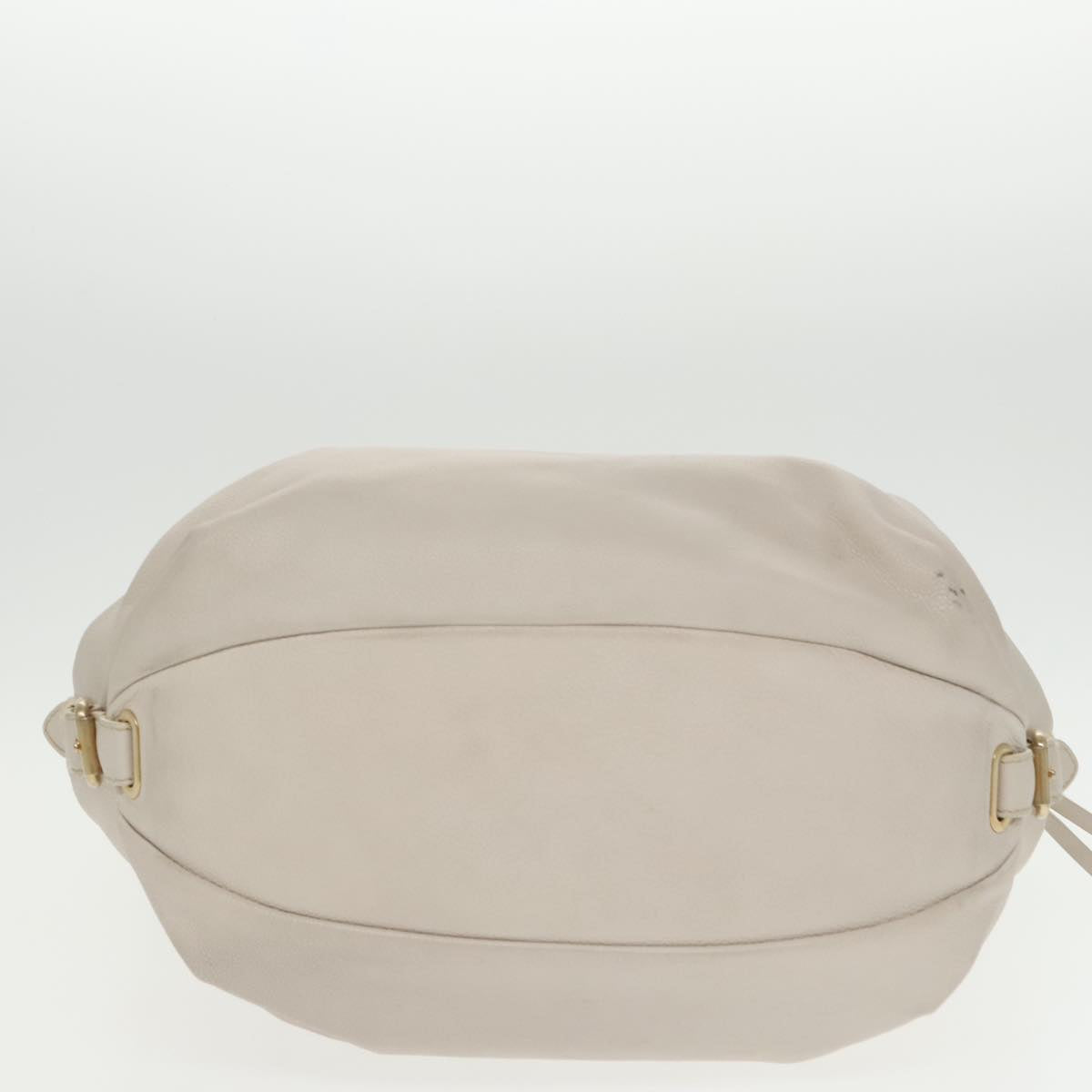 Bally White Leather Handbag (Pre-Owned)