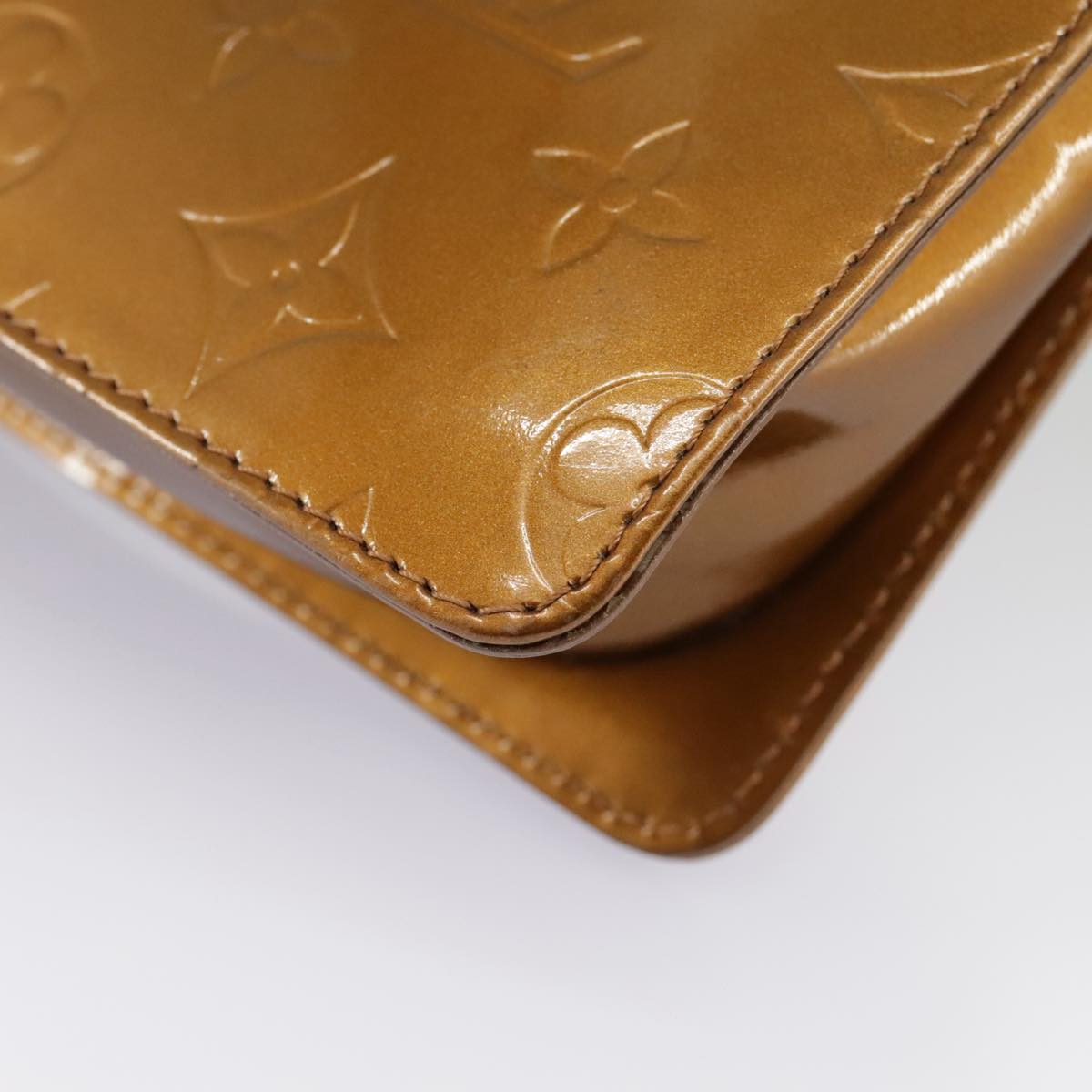 Louis Vuitton Mott Brown Patent Leather Clutch Bag (Pre-Owned)