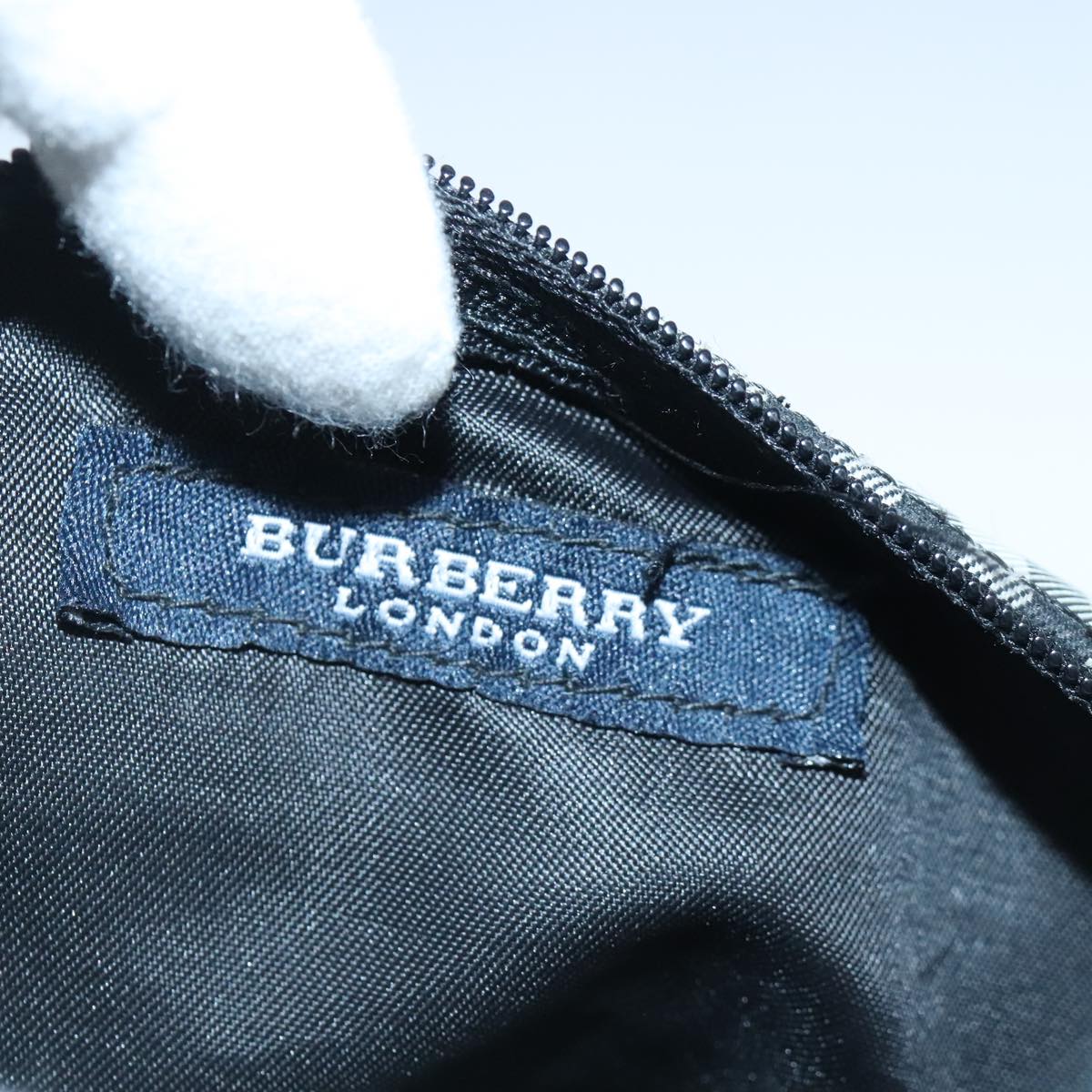 Burberry Nova Check Green Synthetic Clutch Bag (Pre-Owned)