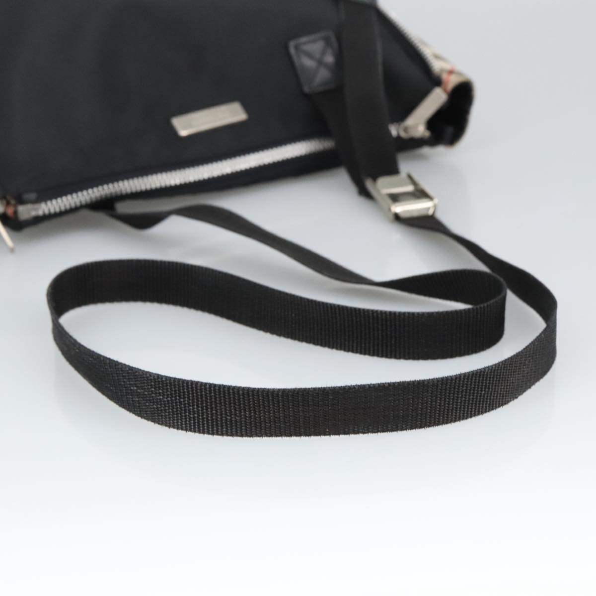 Burberry Black Synthetic Shoulder Bag (Pre-Owned)