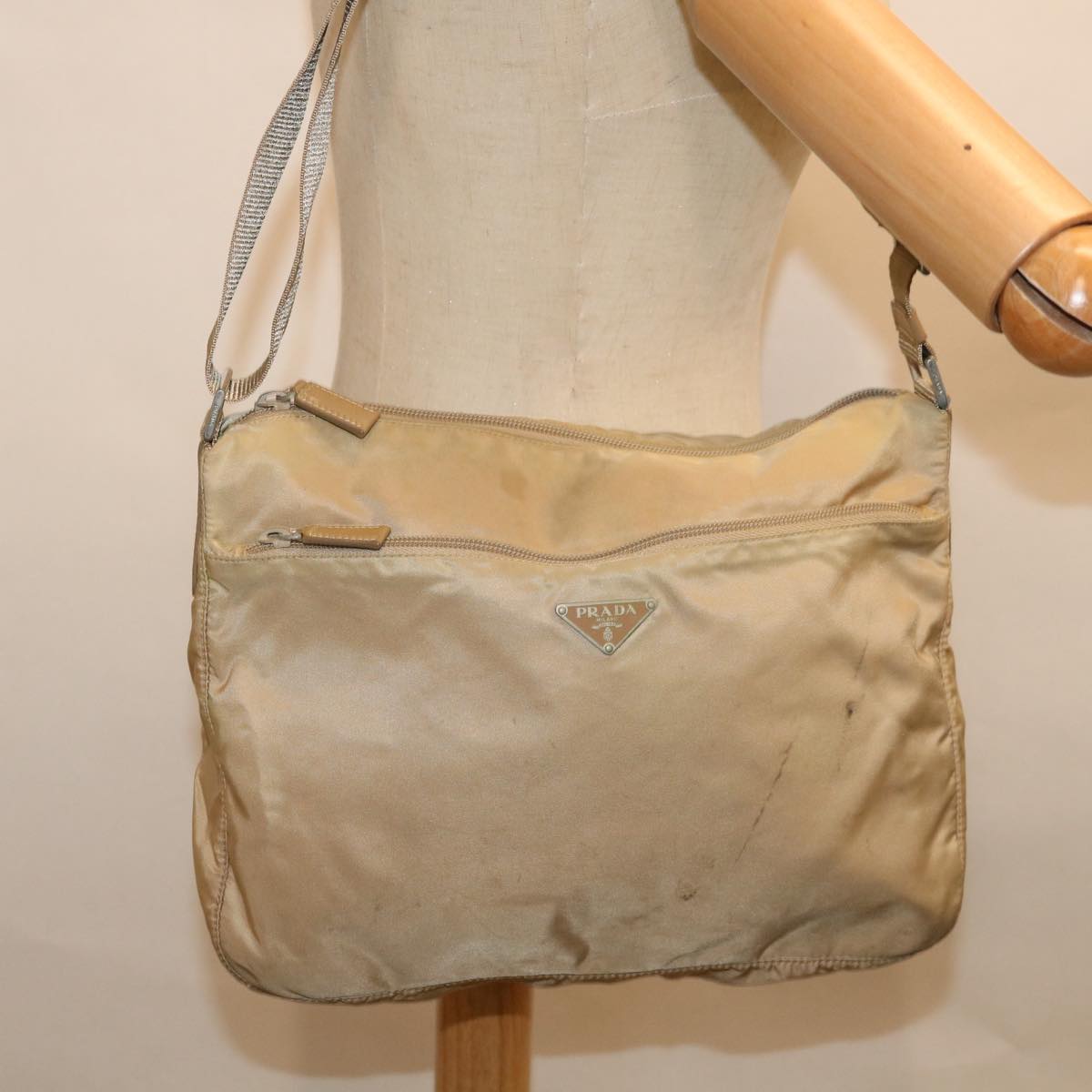 Prada Beige Synthetic Shoulder Bag (Pre-Owned)