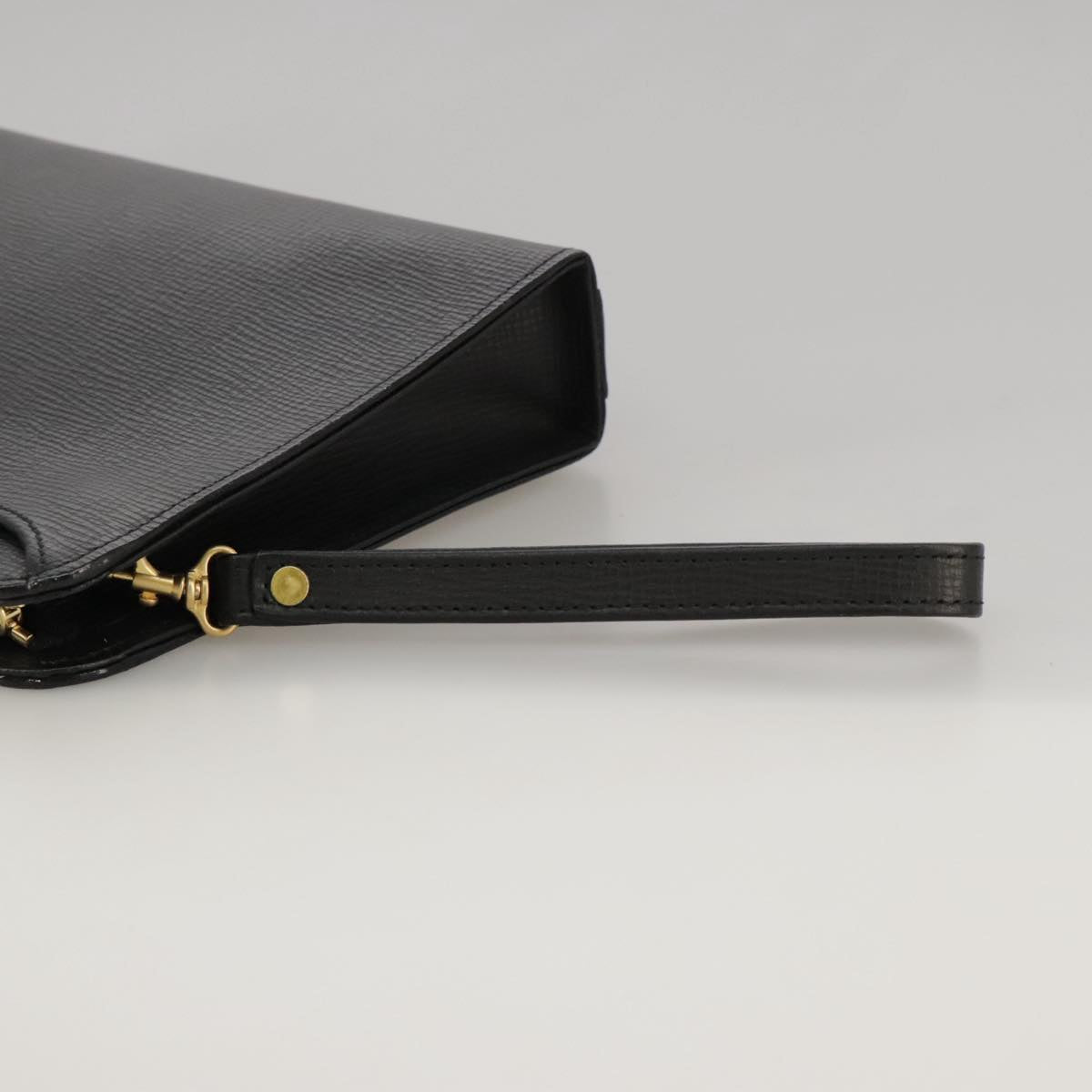 Burberry Black Leather Clutch Bag (Pre-Owned)