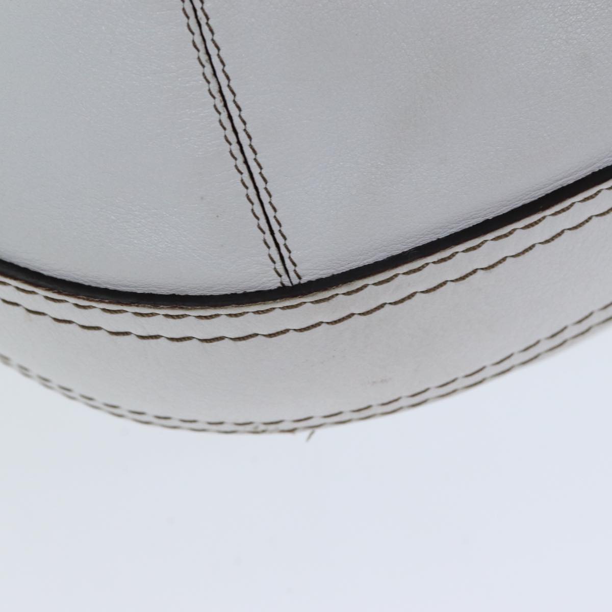 Loewe White Leather Handbag (Pre-Owned)