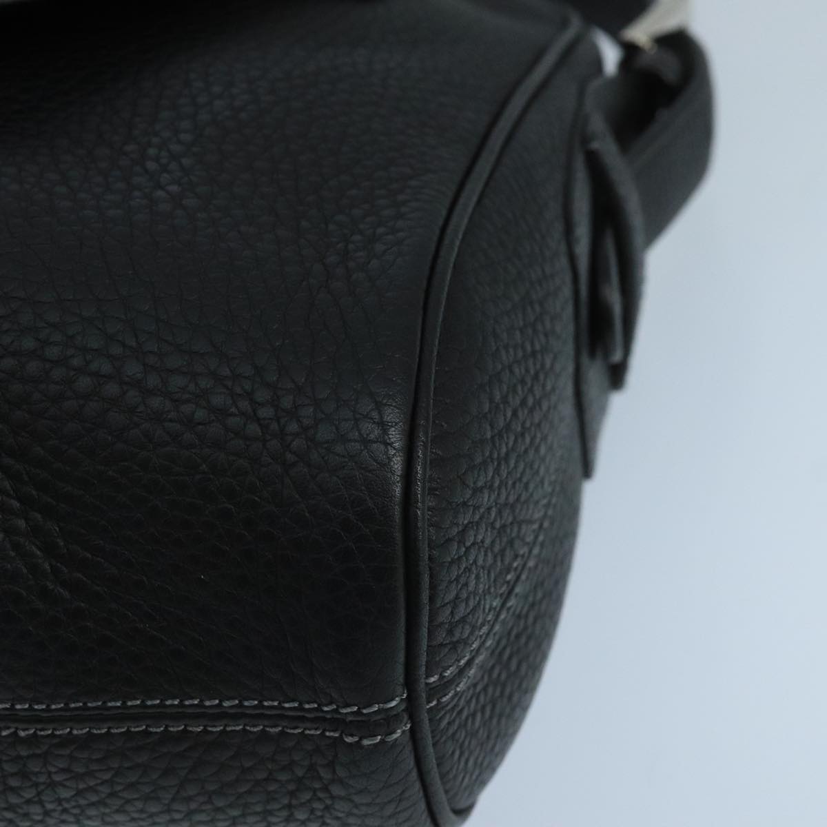Loewe Senda Black Leather Shoulder Bag (Pre-Owned)