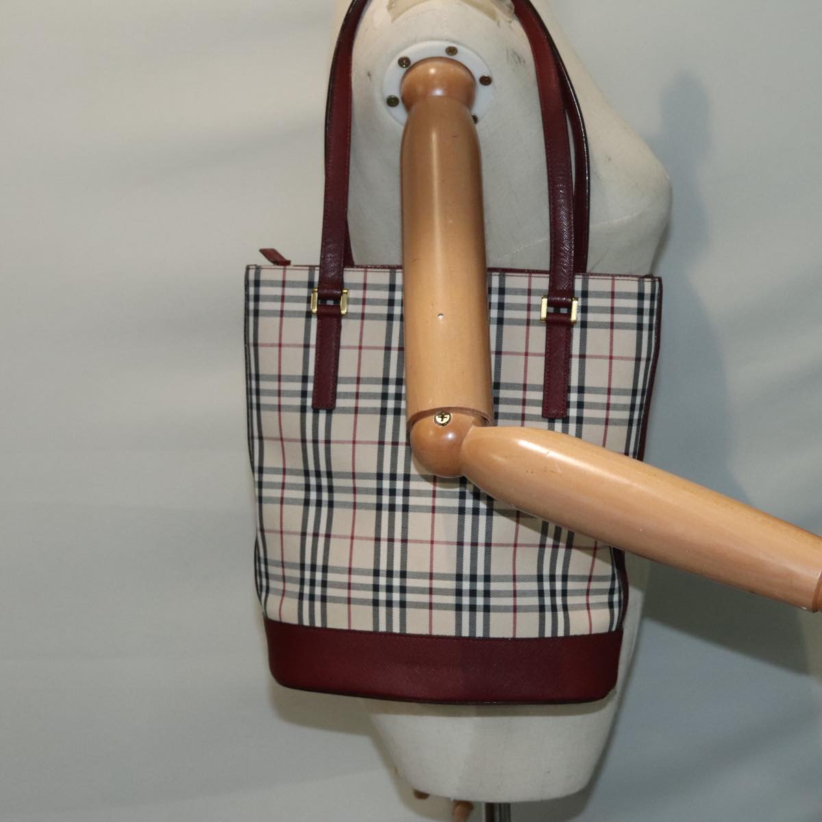 Burberry Nova Check Beige Canvas Shoulder Bag (Pre-Owned)