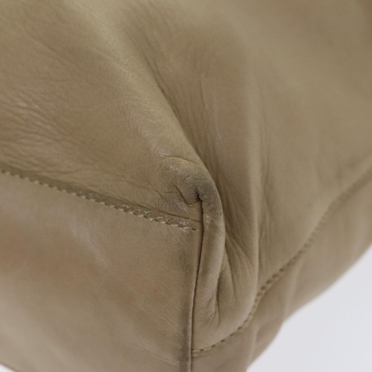 Prada Beige Leather Shoulder Bag (Pre-Owned)