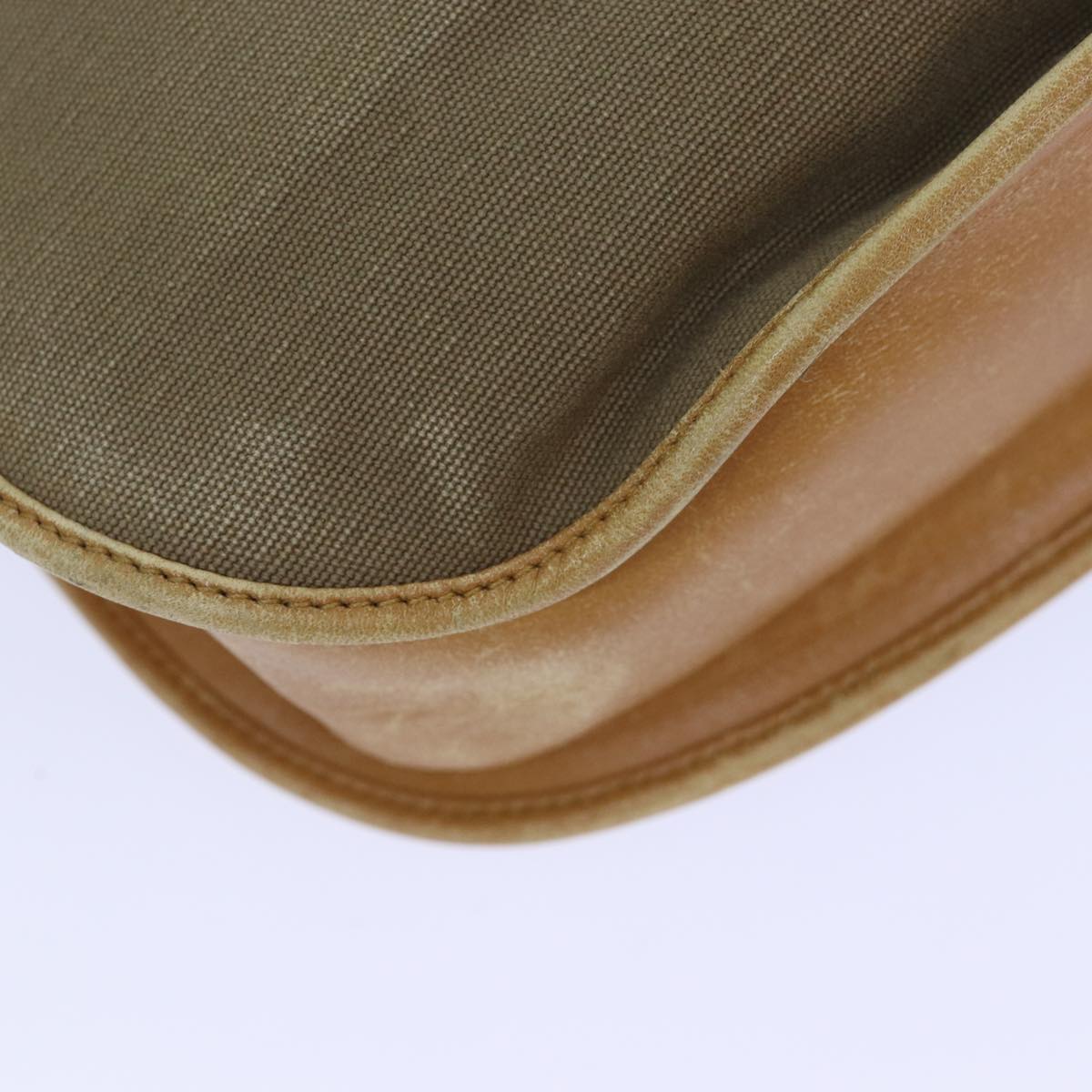 Gucci Beige Canvas Handbag (Pre-Owned)
