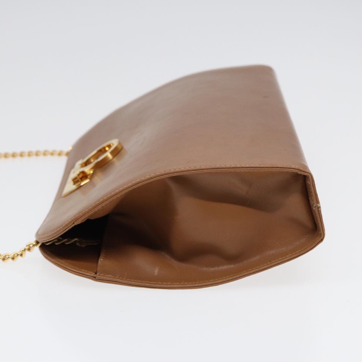 Salvatore Ferragamo Gold Leather Shoulder Bag (Pre-Owned)