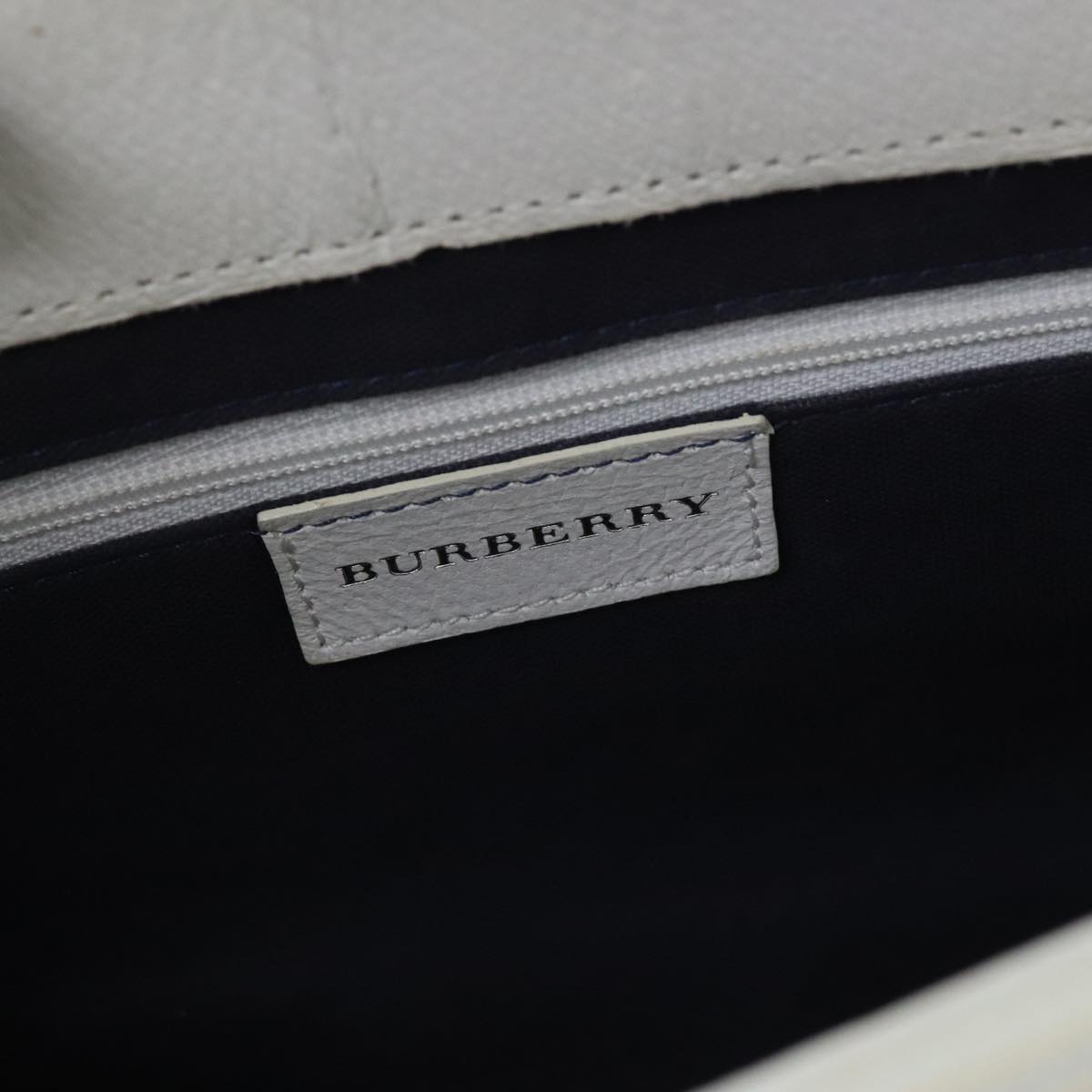 Burberry White Canvas Handbag (Pre-Owned)