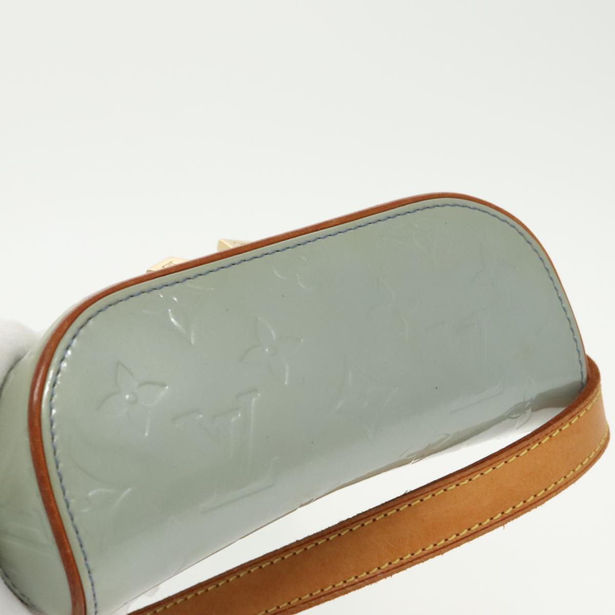 Louis Vuitton Sullivan Blue Patent Leather Shoulder Bag (Pre-Owned)