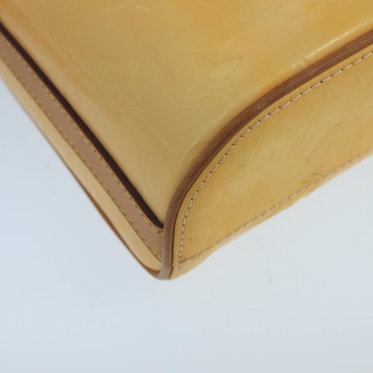 Louis Vuitton Sullivan Yellow Patent Leather Shoulder Bag (Pre-Owned)