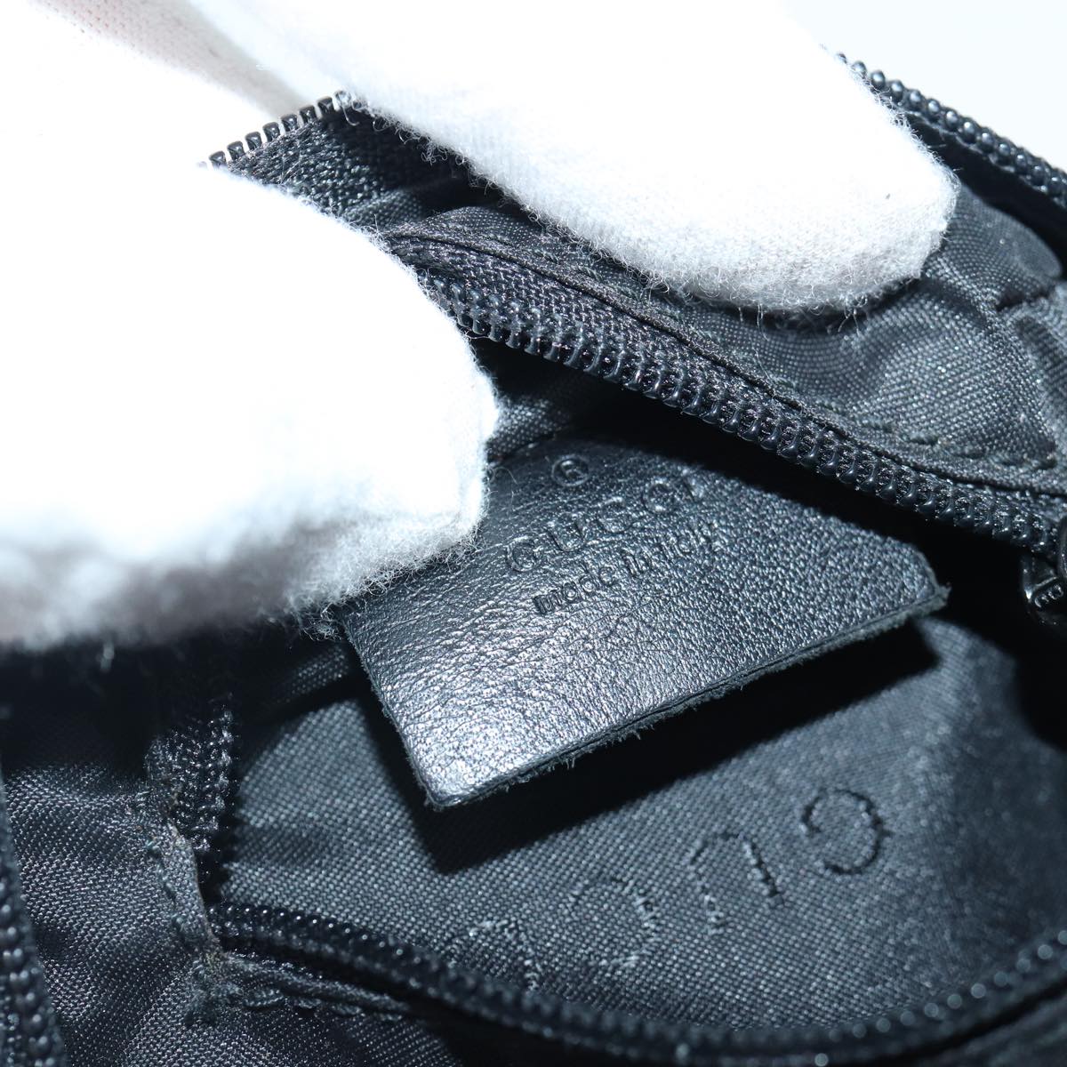 Gucci Gg Canvas Black Canvas Clutch Bag (Pre-Owned)