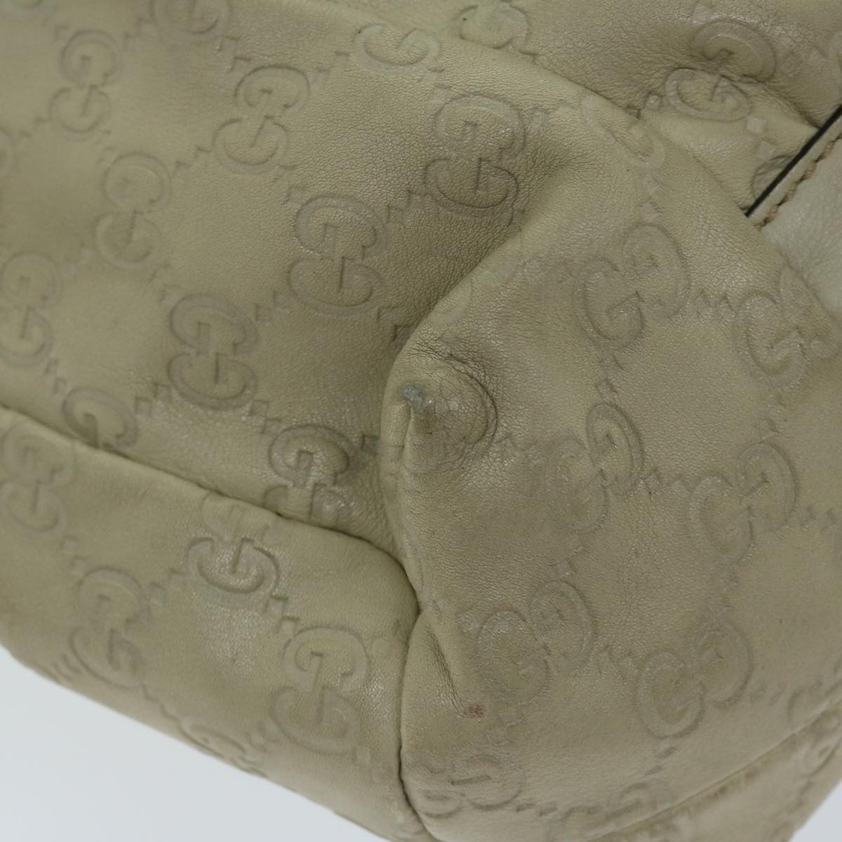 Gucci Gg Canvas Beige Canvas Handbag (Pre-Owned)