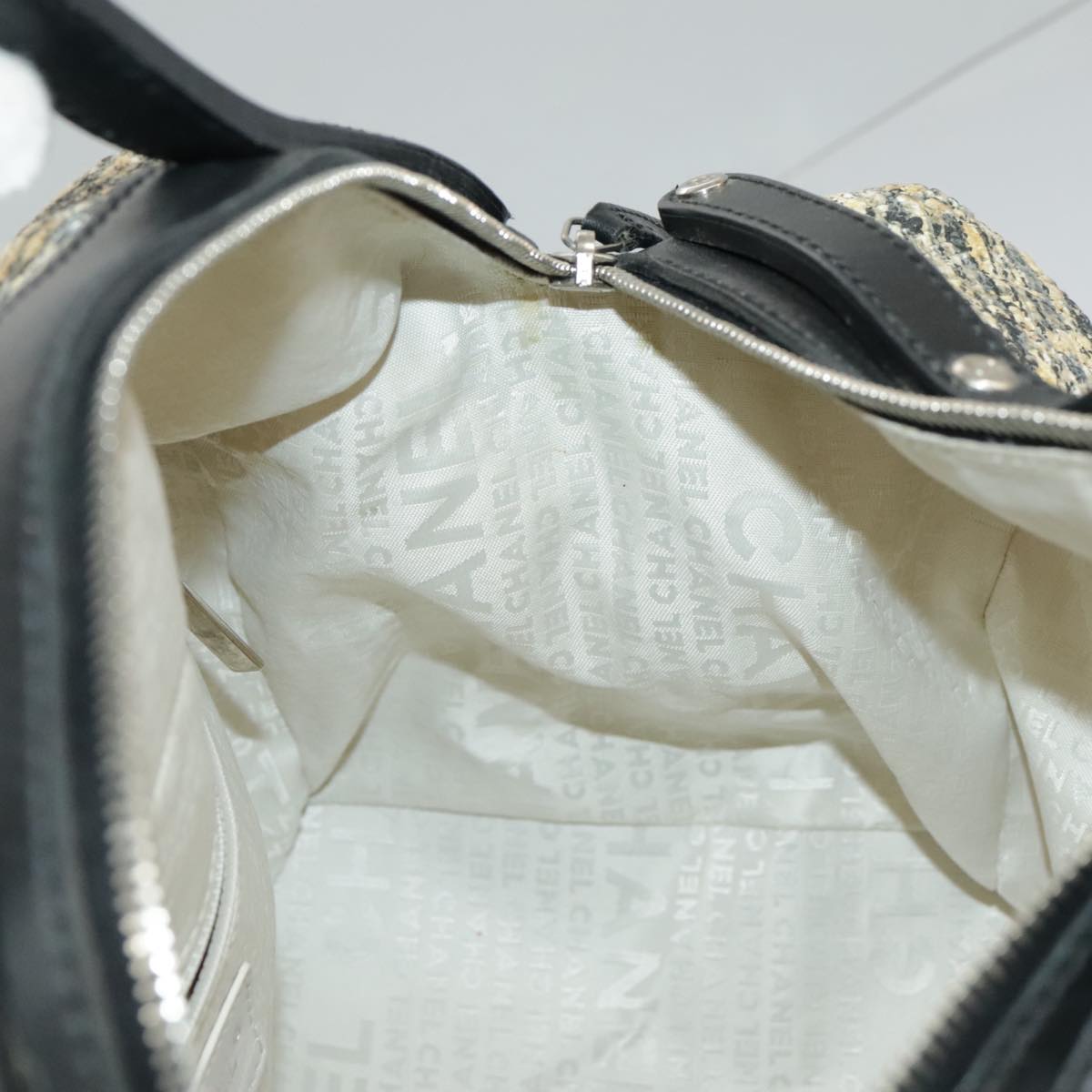 Chanel Multicolour Wool Handbag (Pre-Owned)