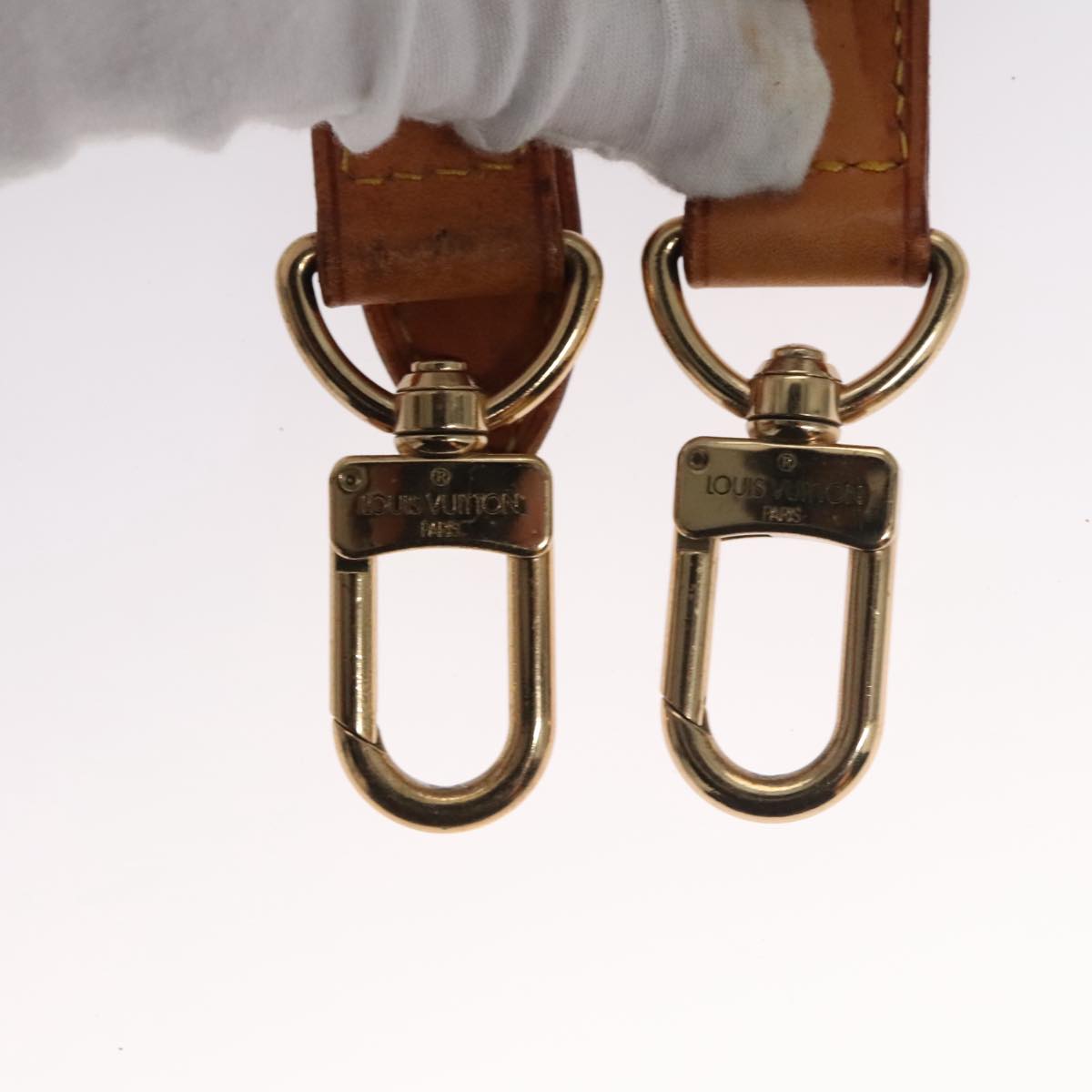 Louis Vuitton Shoulder Strap Beige Leather Bag Jewelry (Pre-Owned)