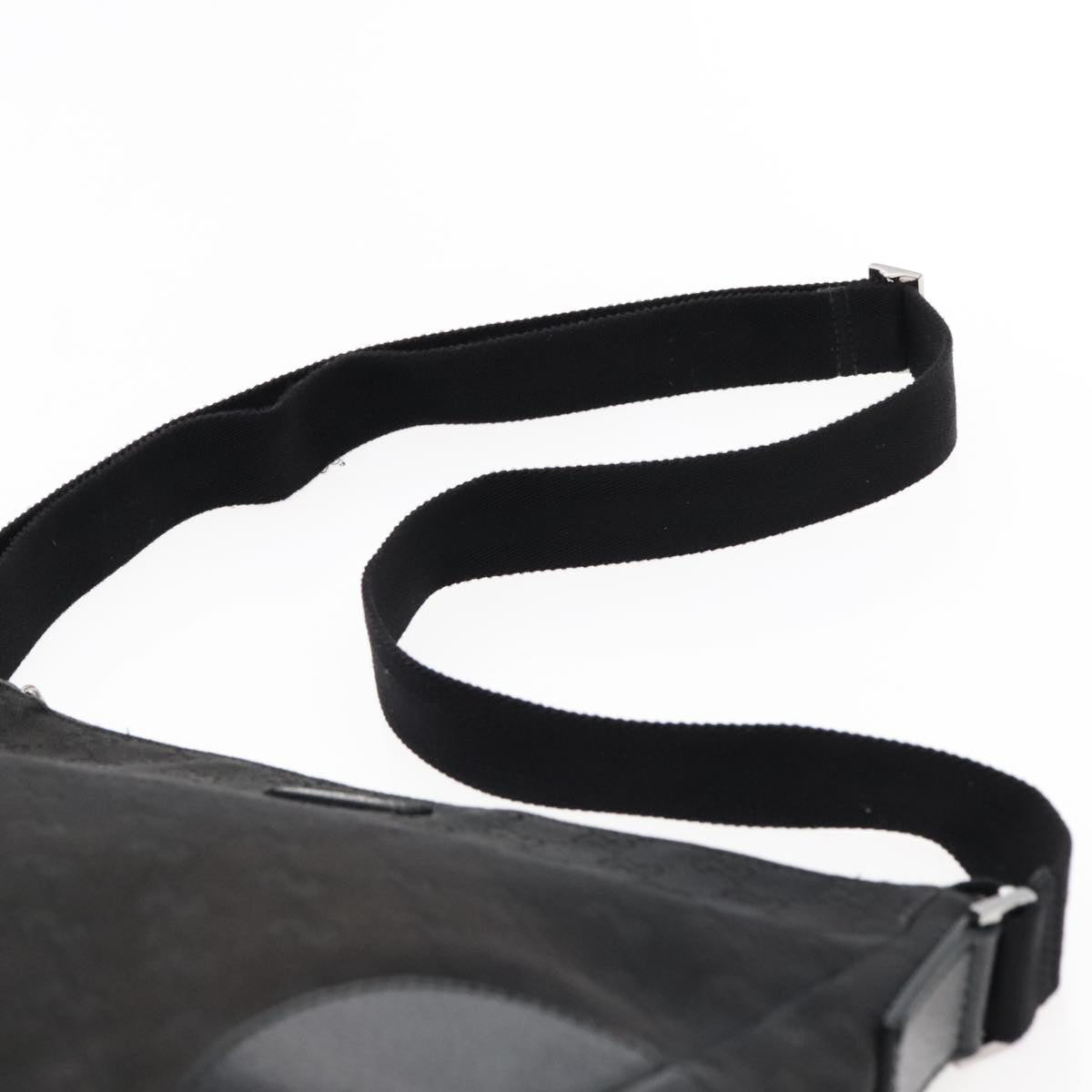 Gucci Black Canvas Shoulder Bag (Pre-Owned)