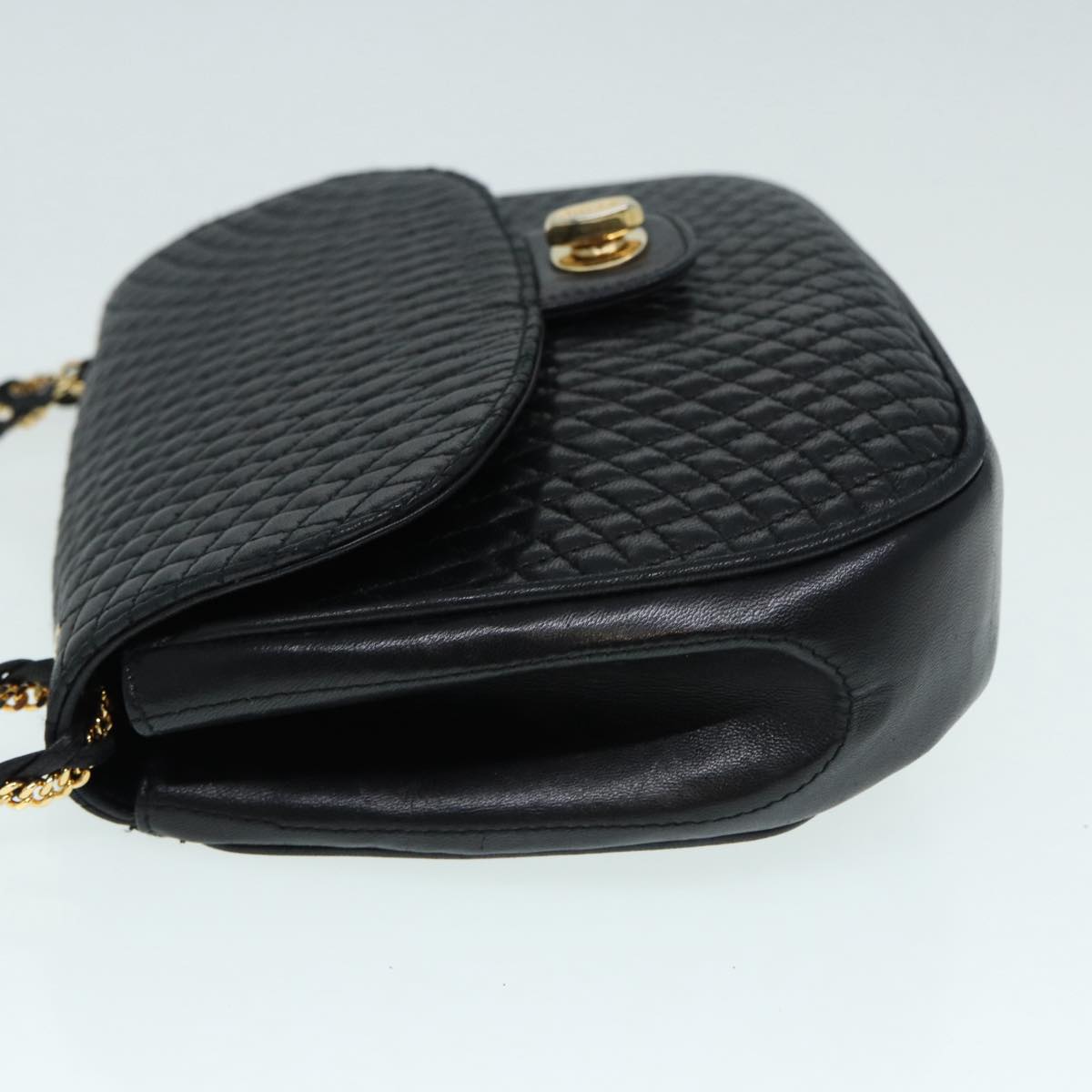 Bally Black Leather Shoulder Bag (Pre-Owned)