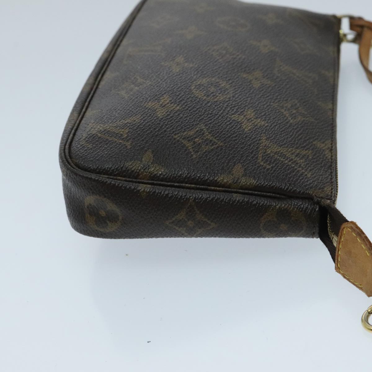 Louis Vuitton Pochette Accessoire Brown Canvas Clutch Bag (Pre-Owned)