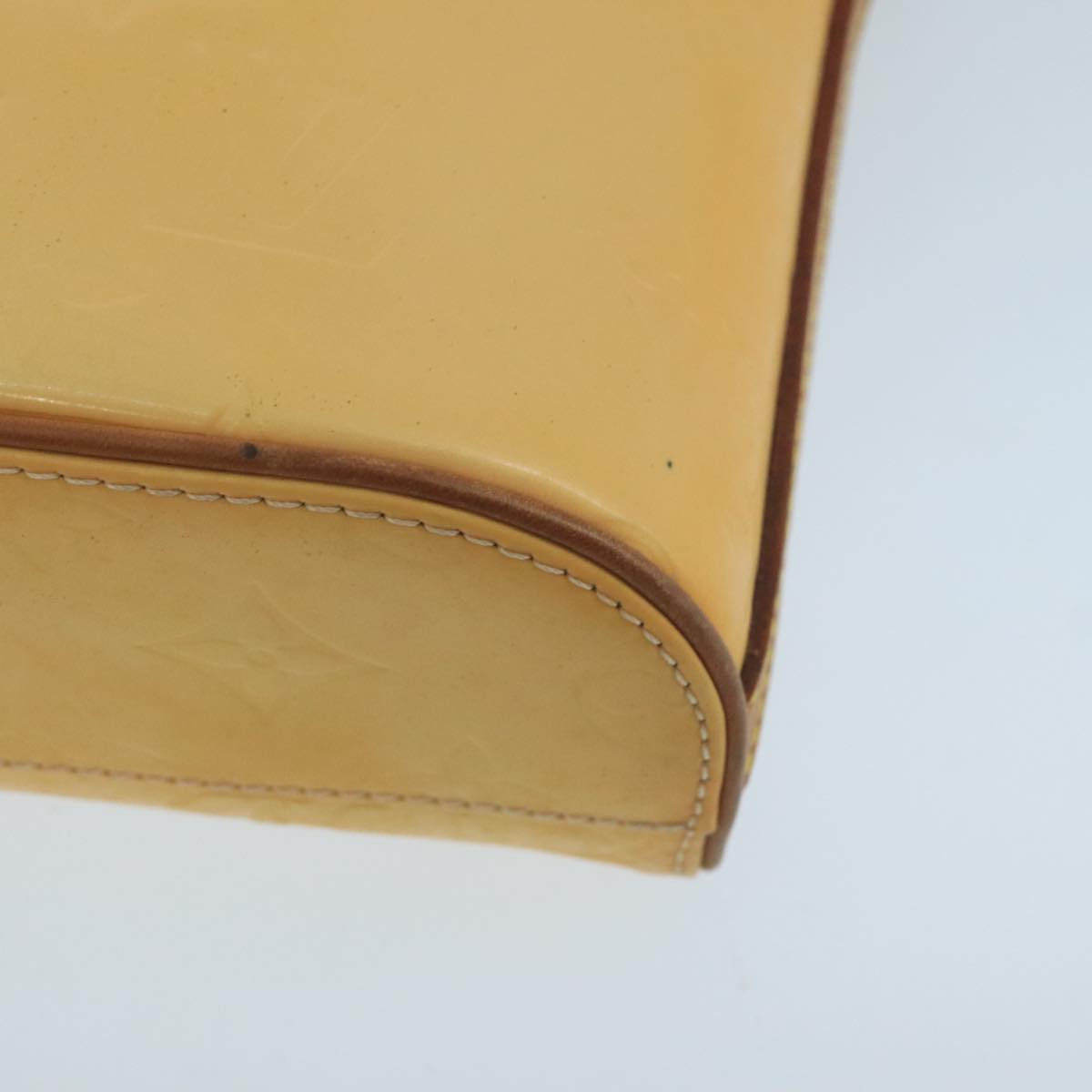 Louis Vuitton Sullivan Yellow Patent Leather Shoulder Bag (Pre-Owned)