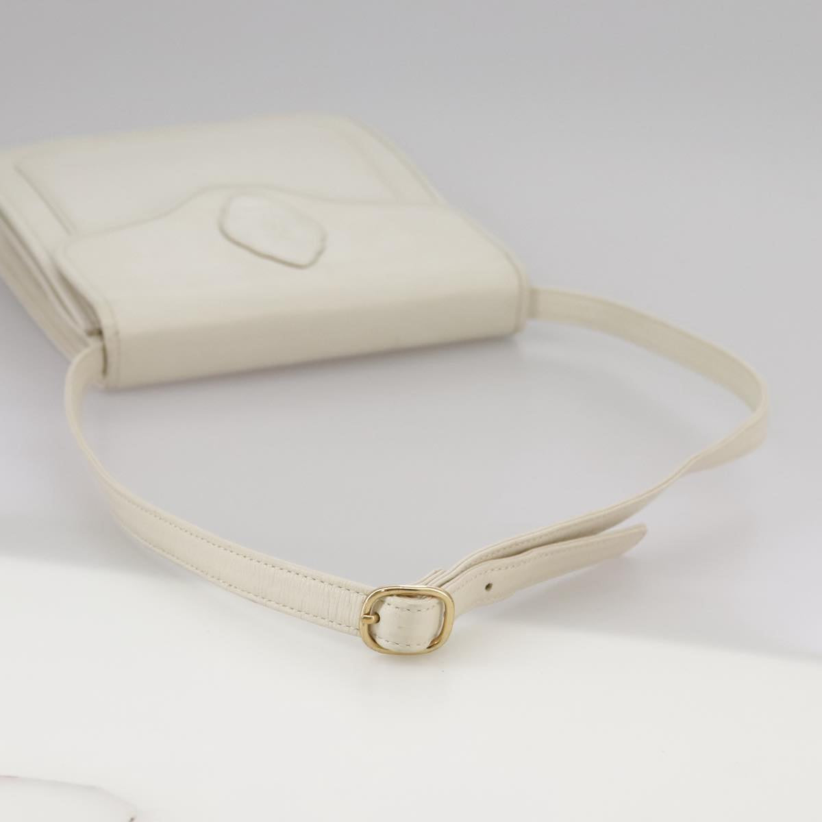 Saint Laurent Ysl Line White Leather Shoulder Bag (Pre-Owned)