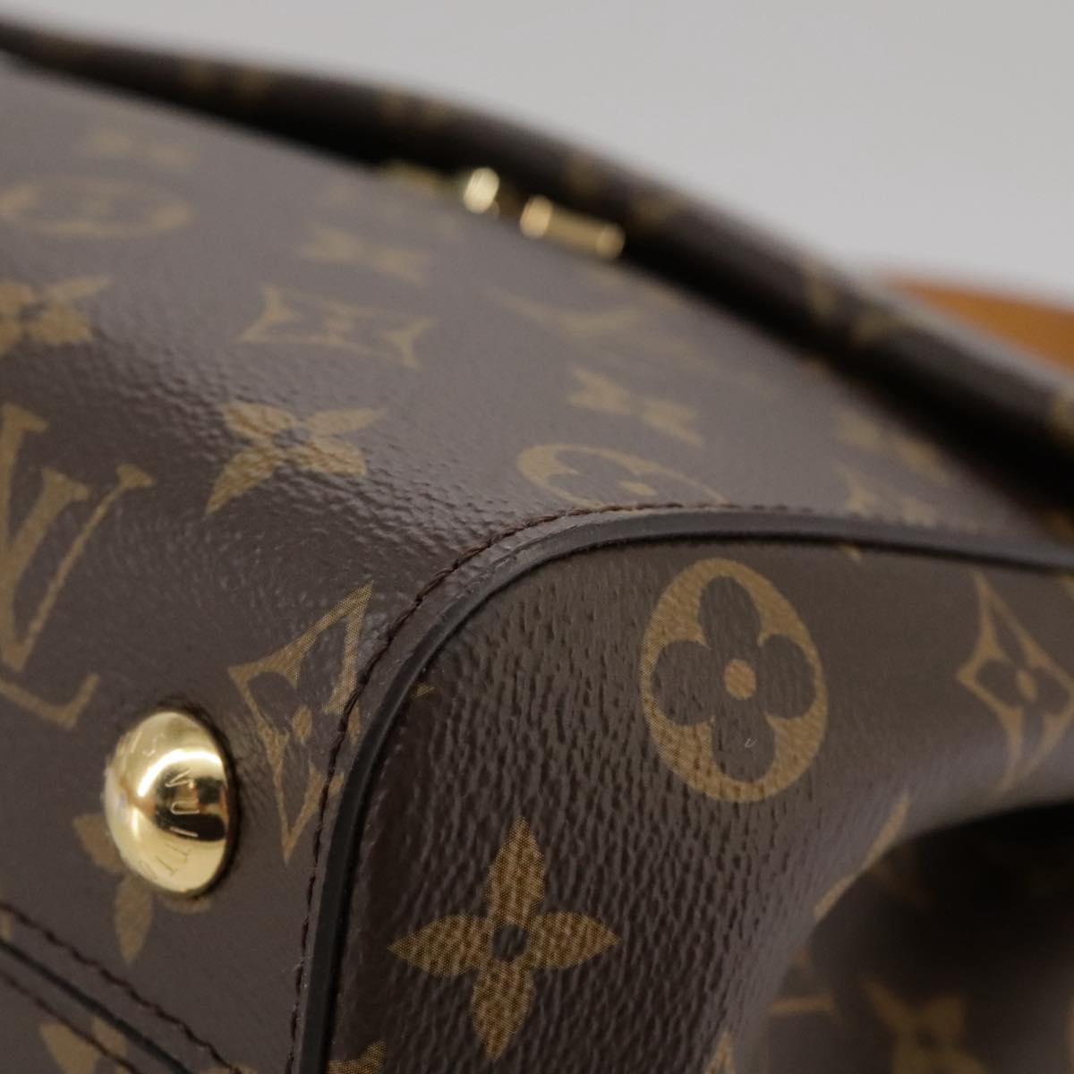Louis Vuitton Cluny Brown Canvas Handbag (Pre-Owned)