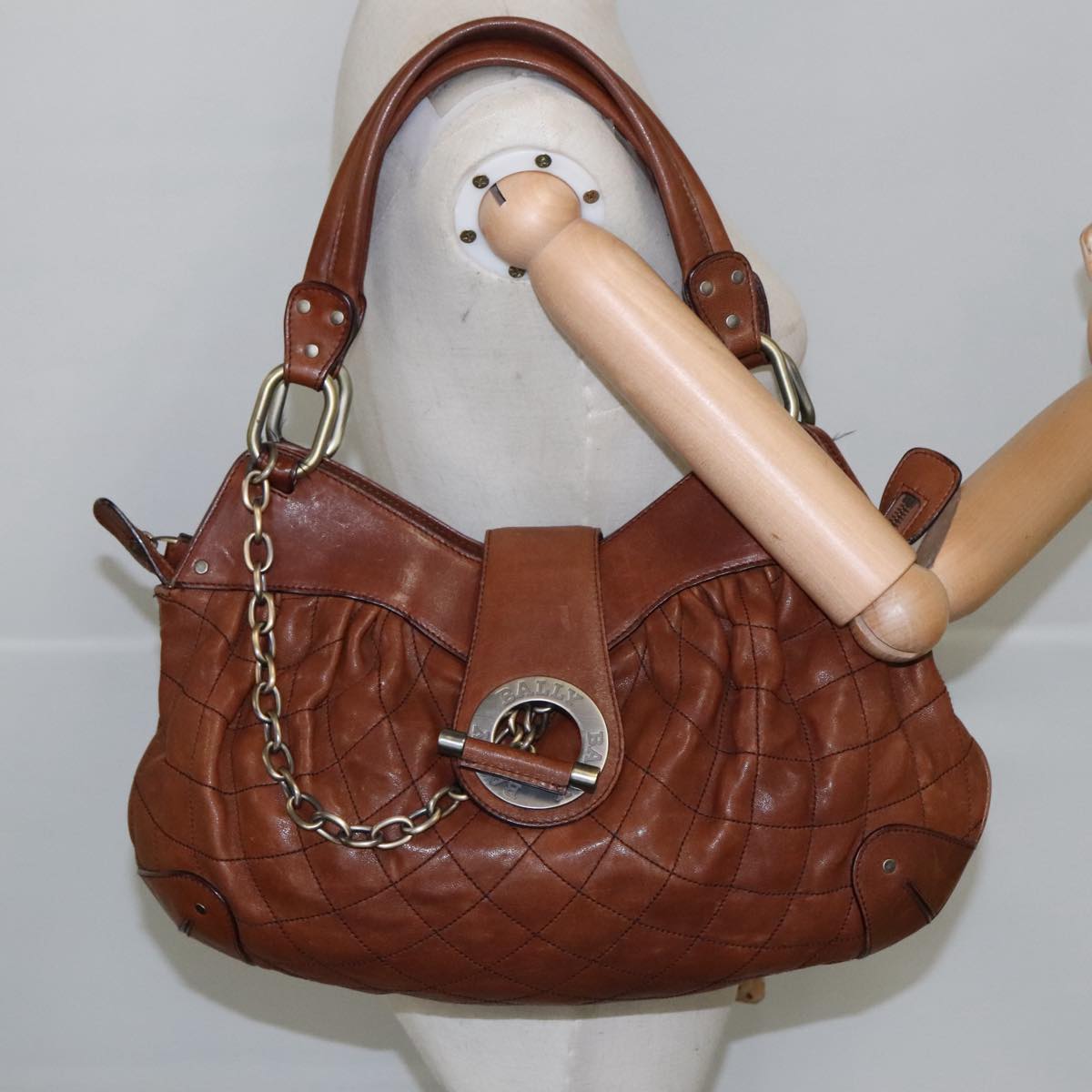 Bally Moreen T Brown Leather Handbag (Pre-Owned)